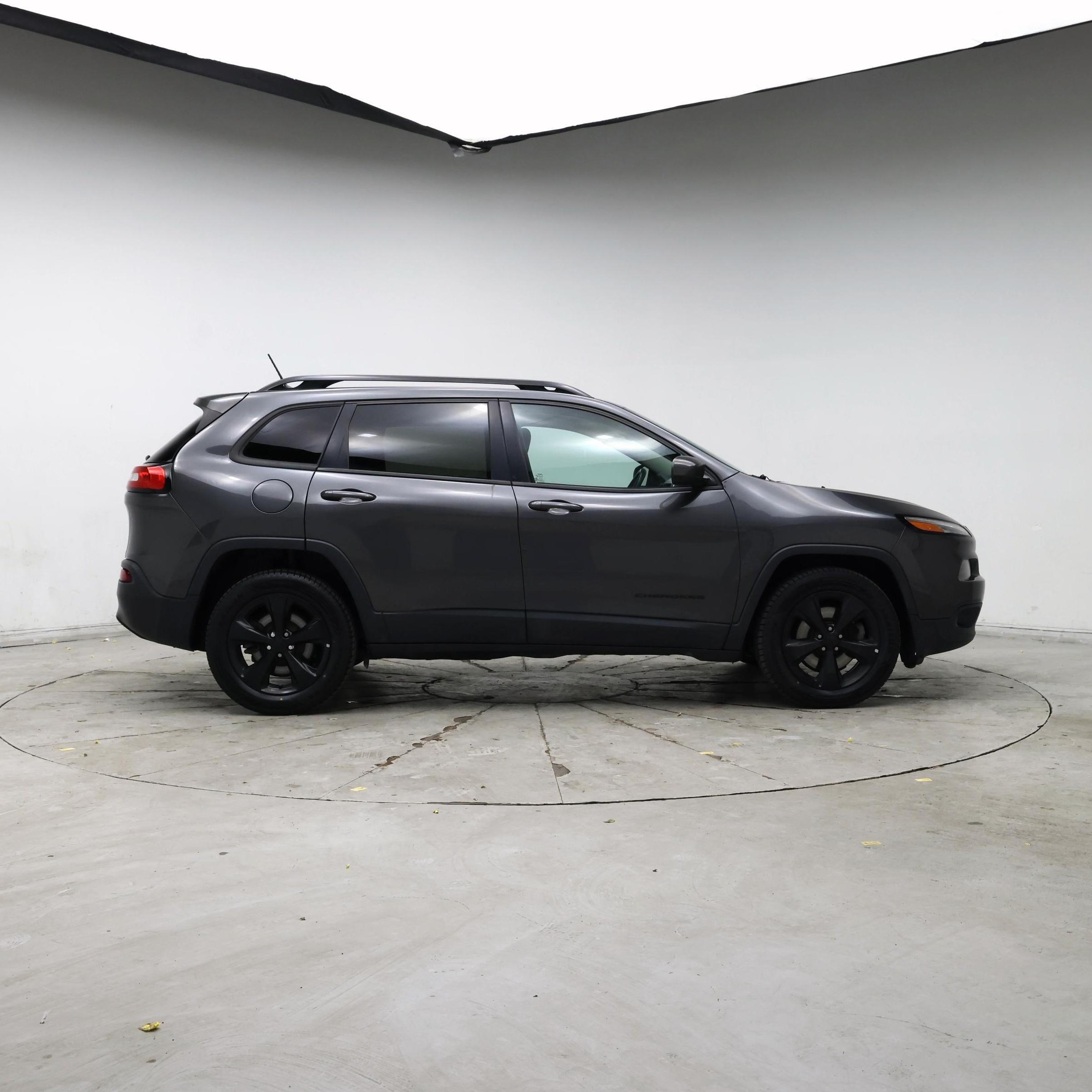 Thumbnail: 2015 Jeep Cherokee - 7