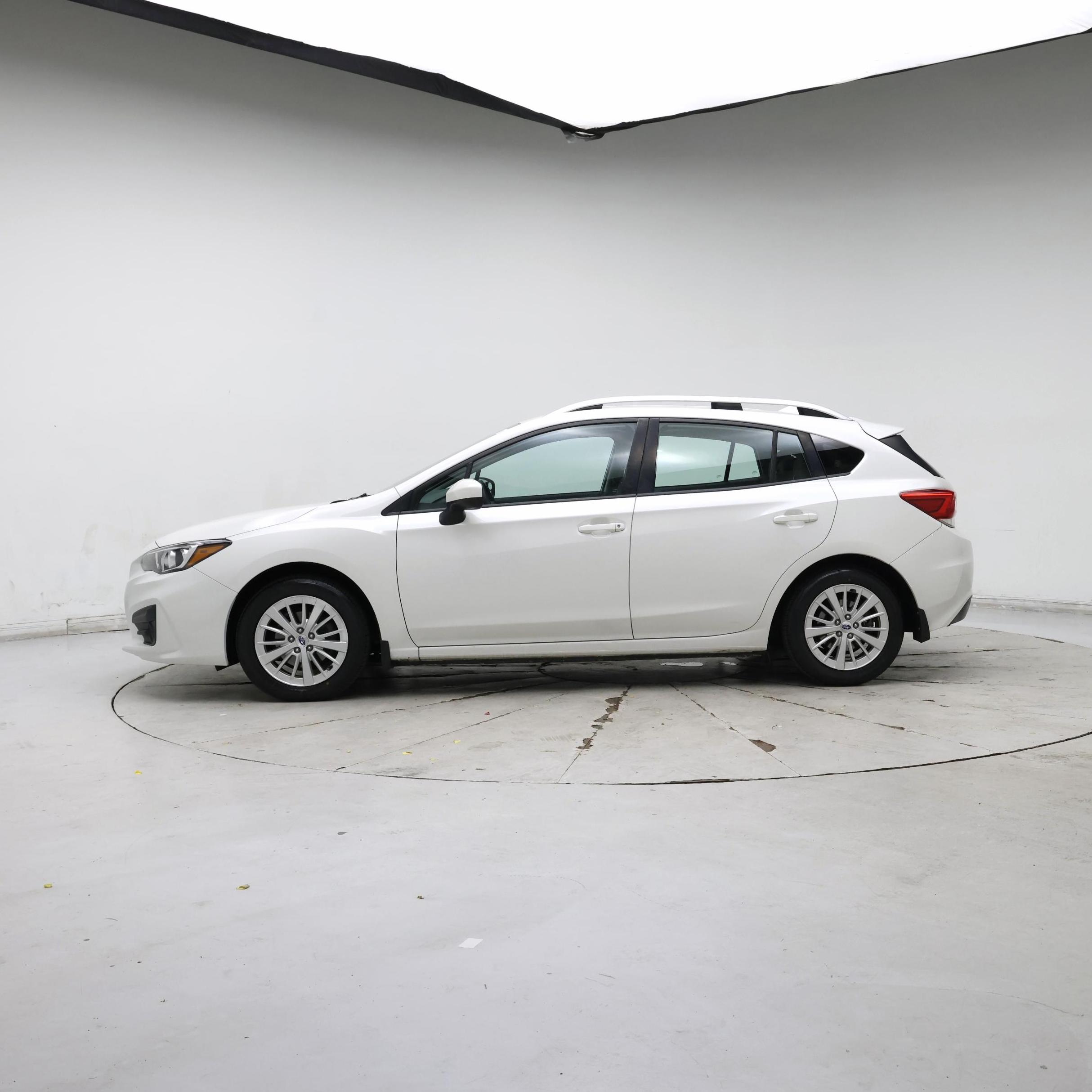 Thumbnail: 2017 Subaru Impreza - 3