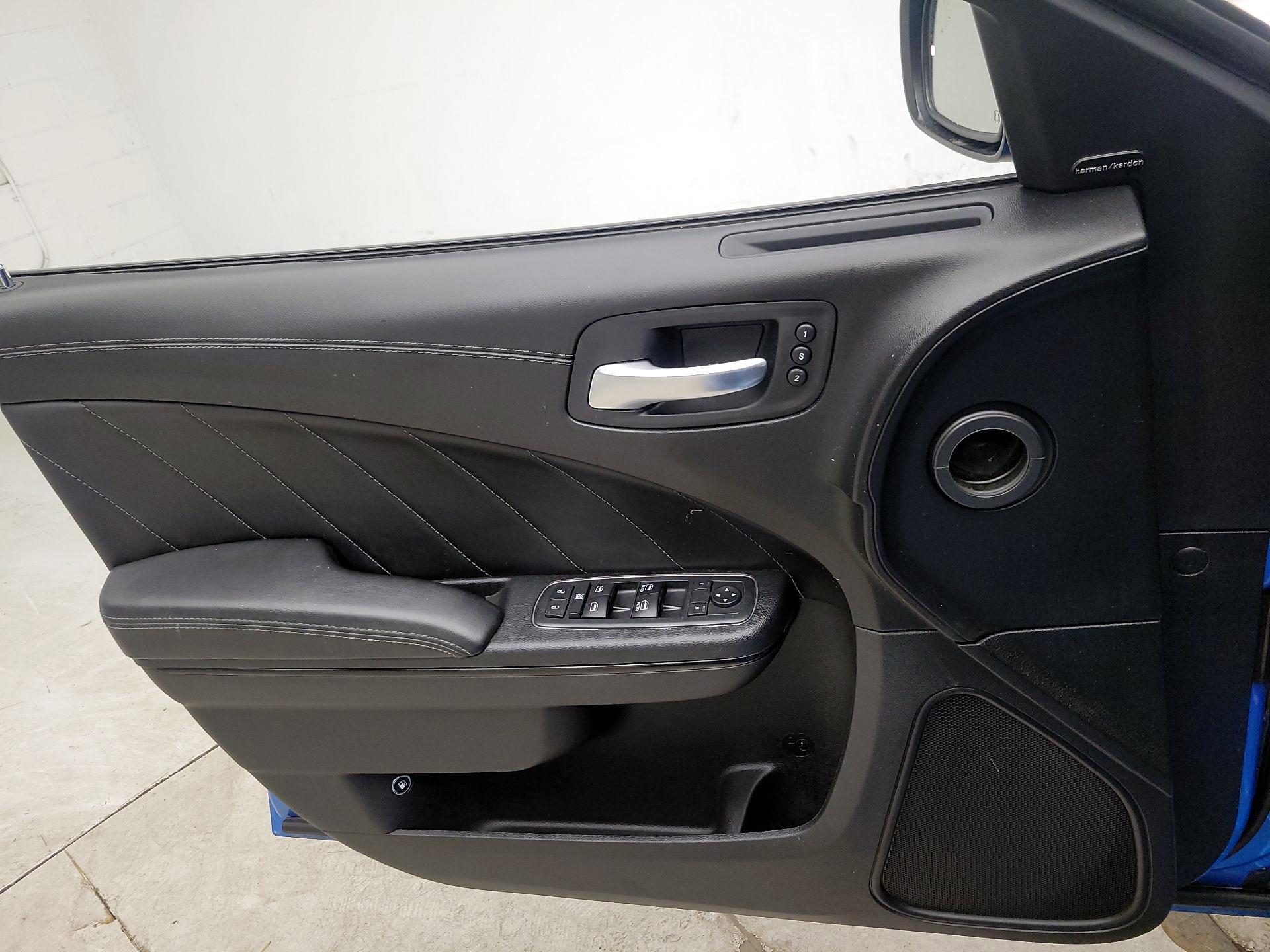 Thumbnail: 2019 Dodge Charger - 12