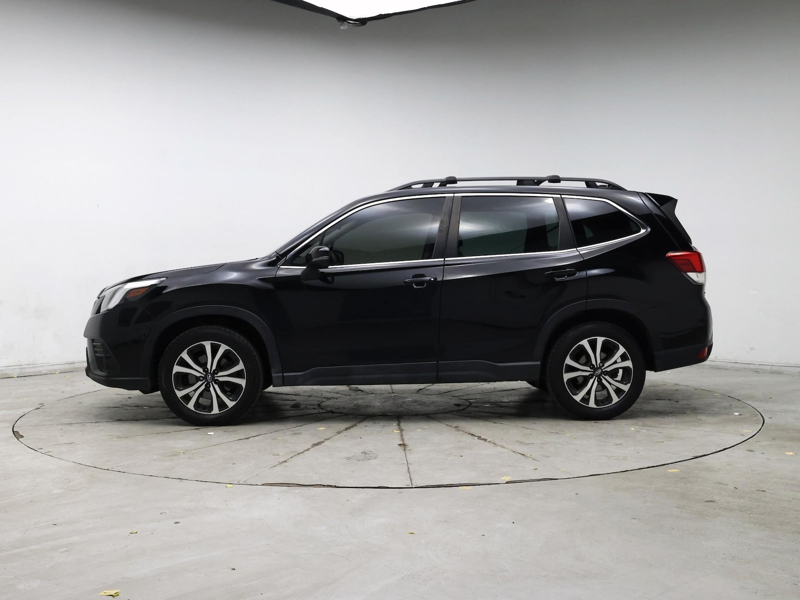 2023 Subaru Forester Limited - Photo 4