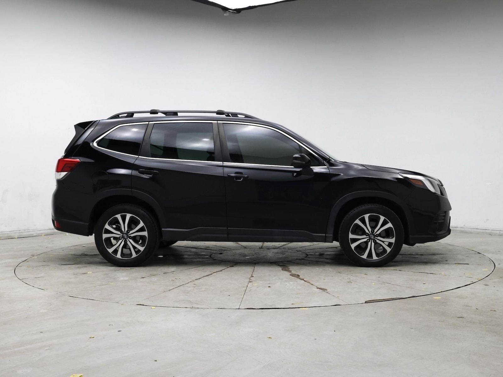 2023 Subaru Forester Limited - Photo 8