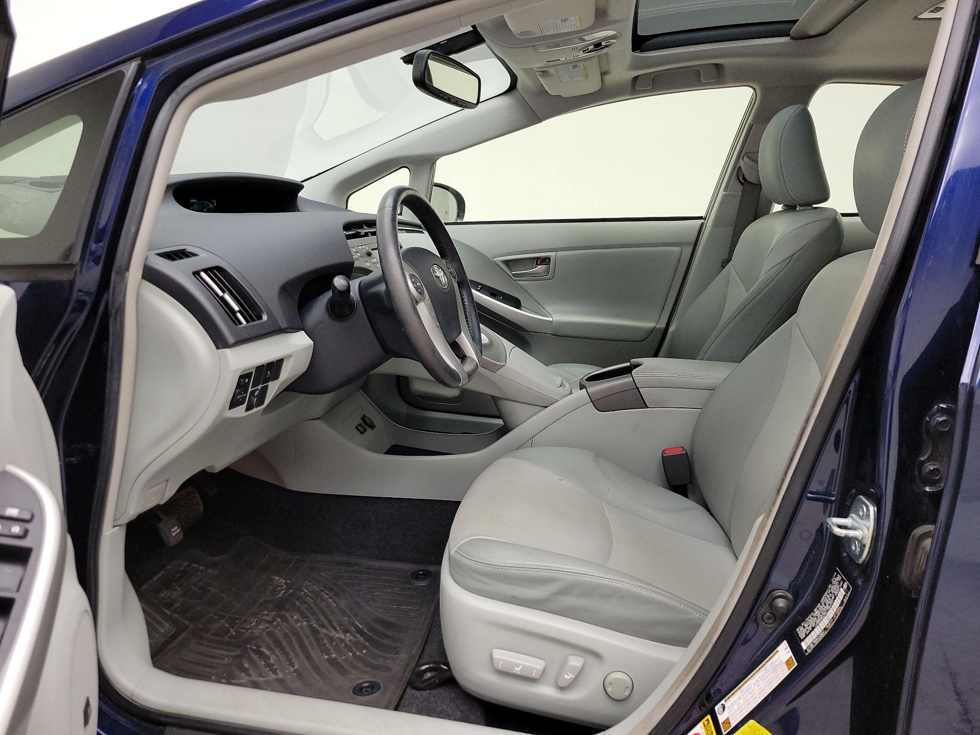 Thumbnail: 2014 Toyota Prius - 11