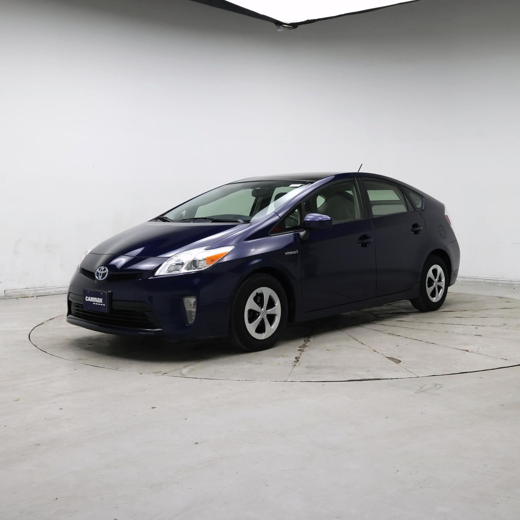 Thumbnail: 2014 Toyota Prius - 4