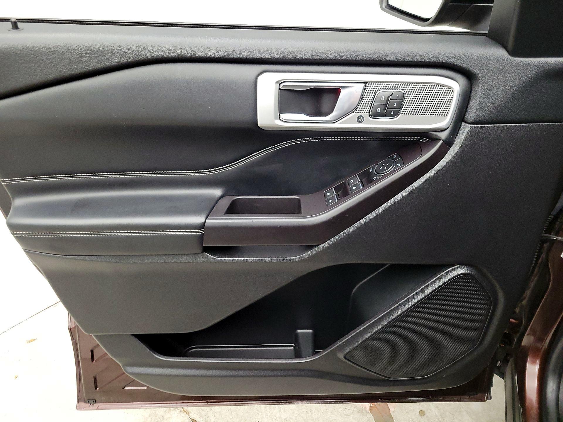 Thumbnail: 2020 Ford Explorer - 12