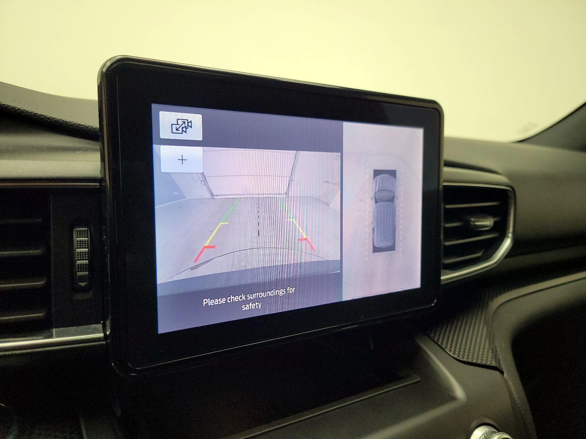 Thumbnail: 2020 Ford Explorer - 15