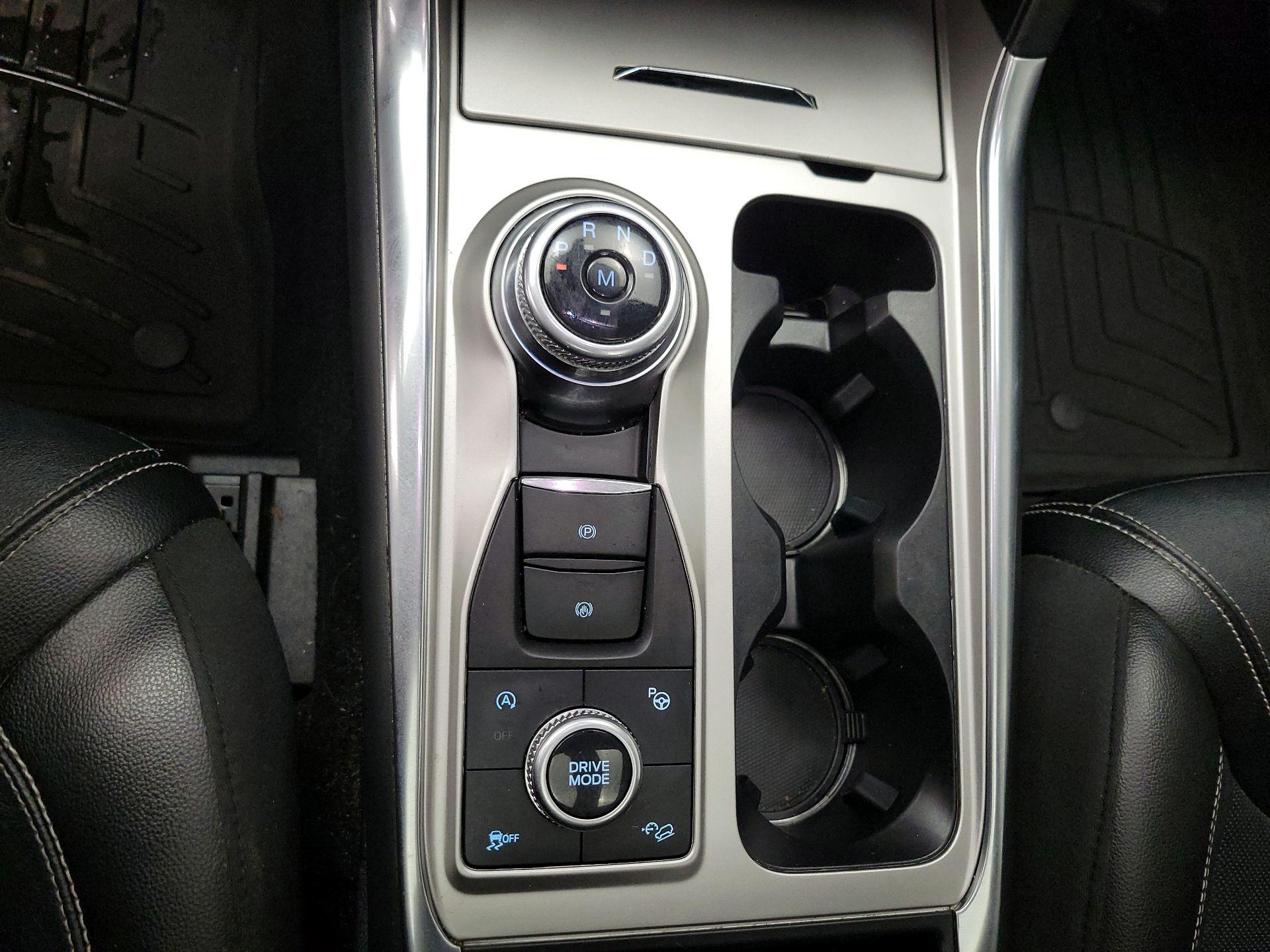 Thumbnail: 2020 Ford Explorer - 18