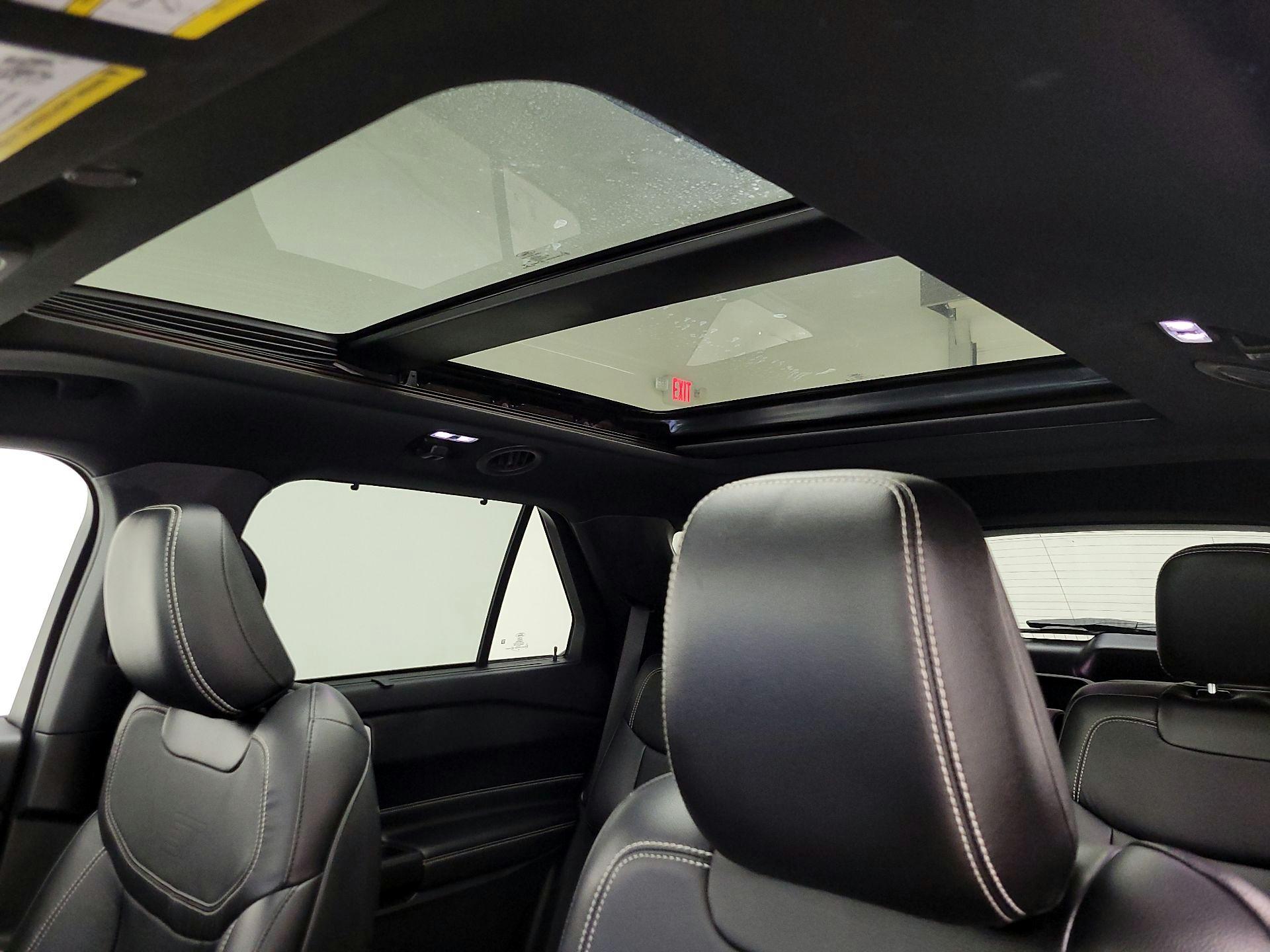 Thumbnail: 2020 Ford Explorer - 20