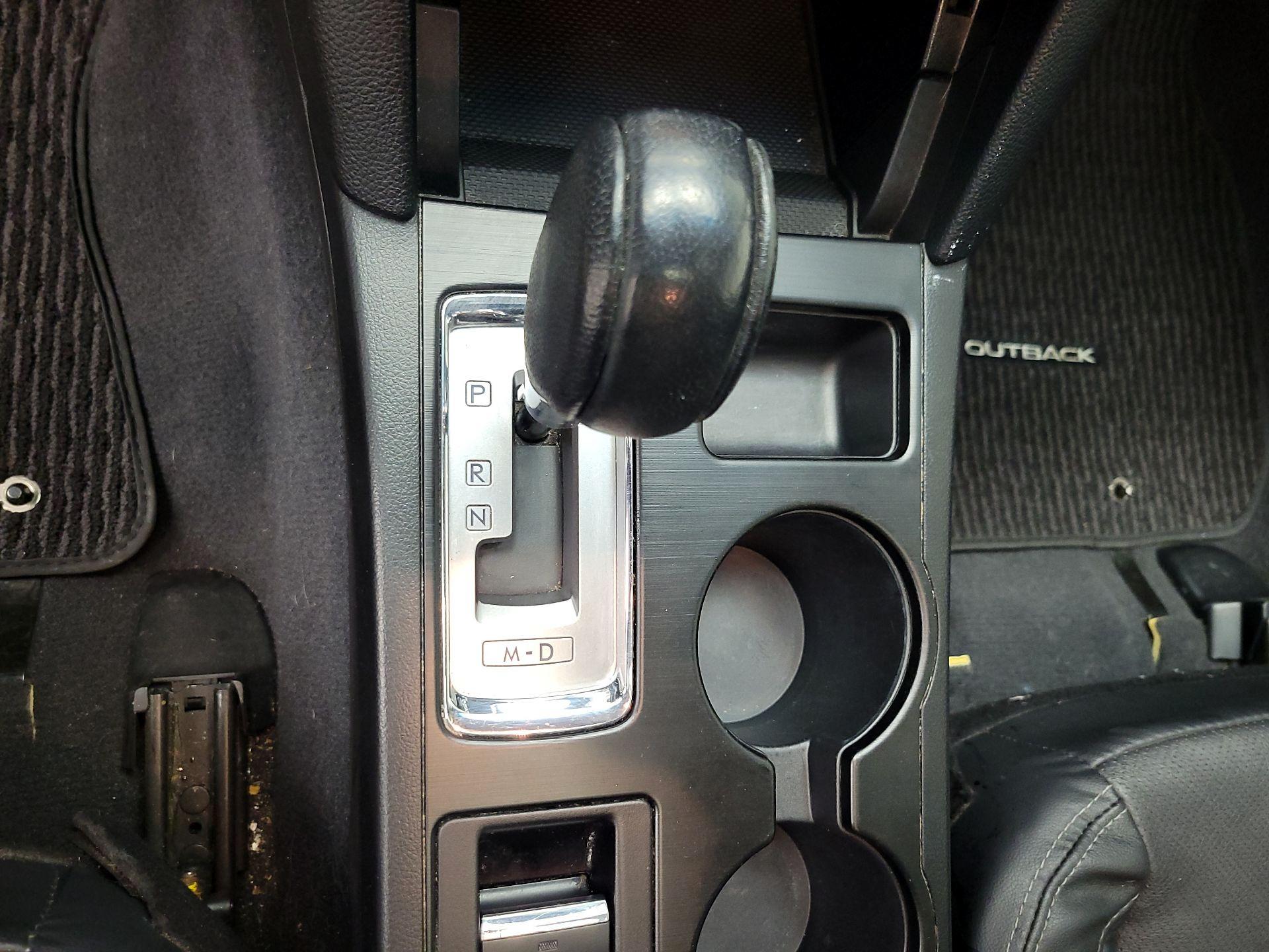 Thumbnail: 2016 Subaru Outback - 17