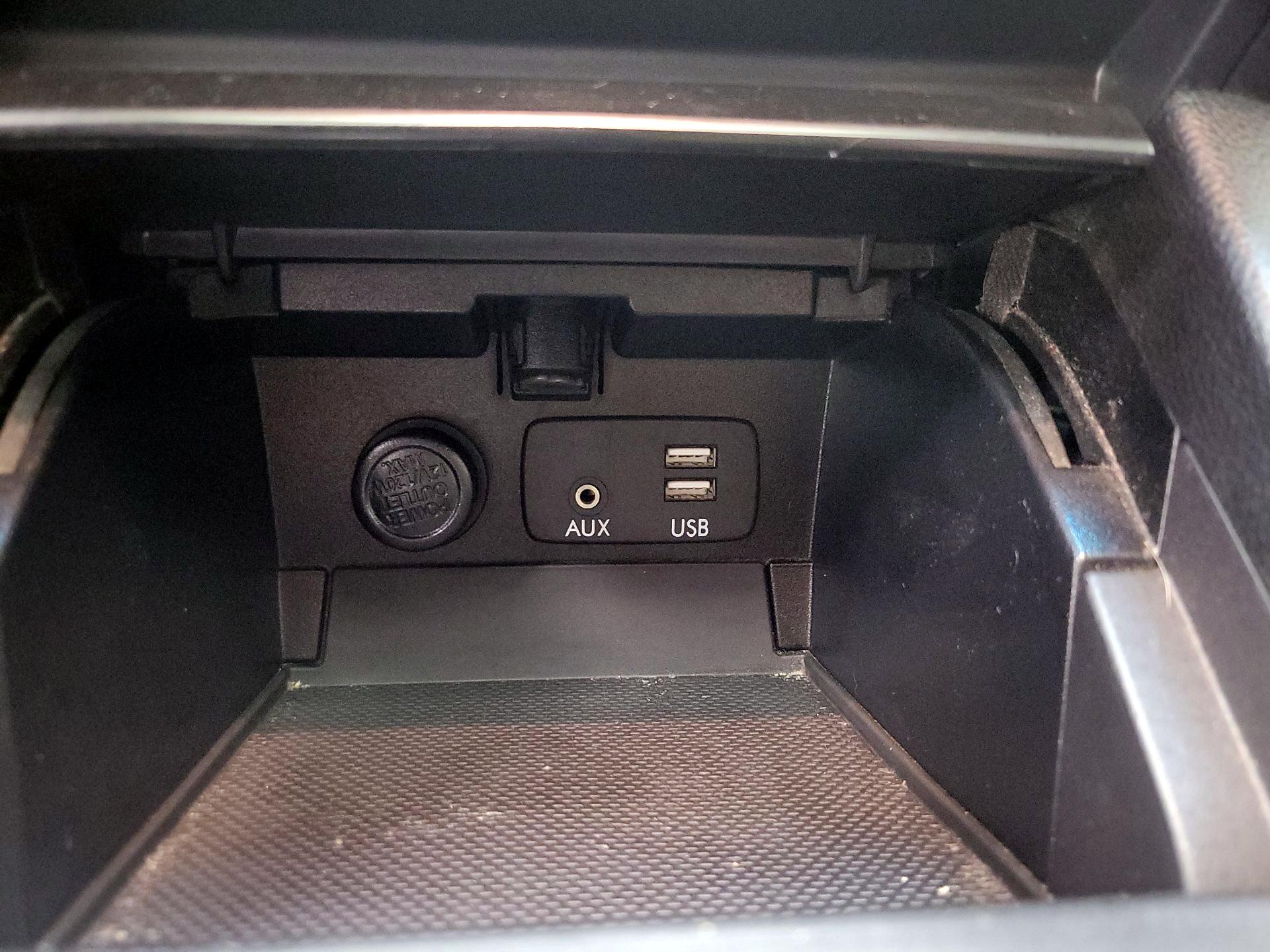 Thumbnail: 2016 Subaru Outback - 18