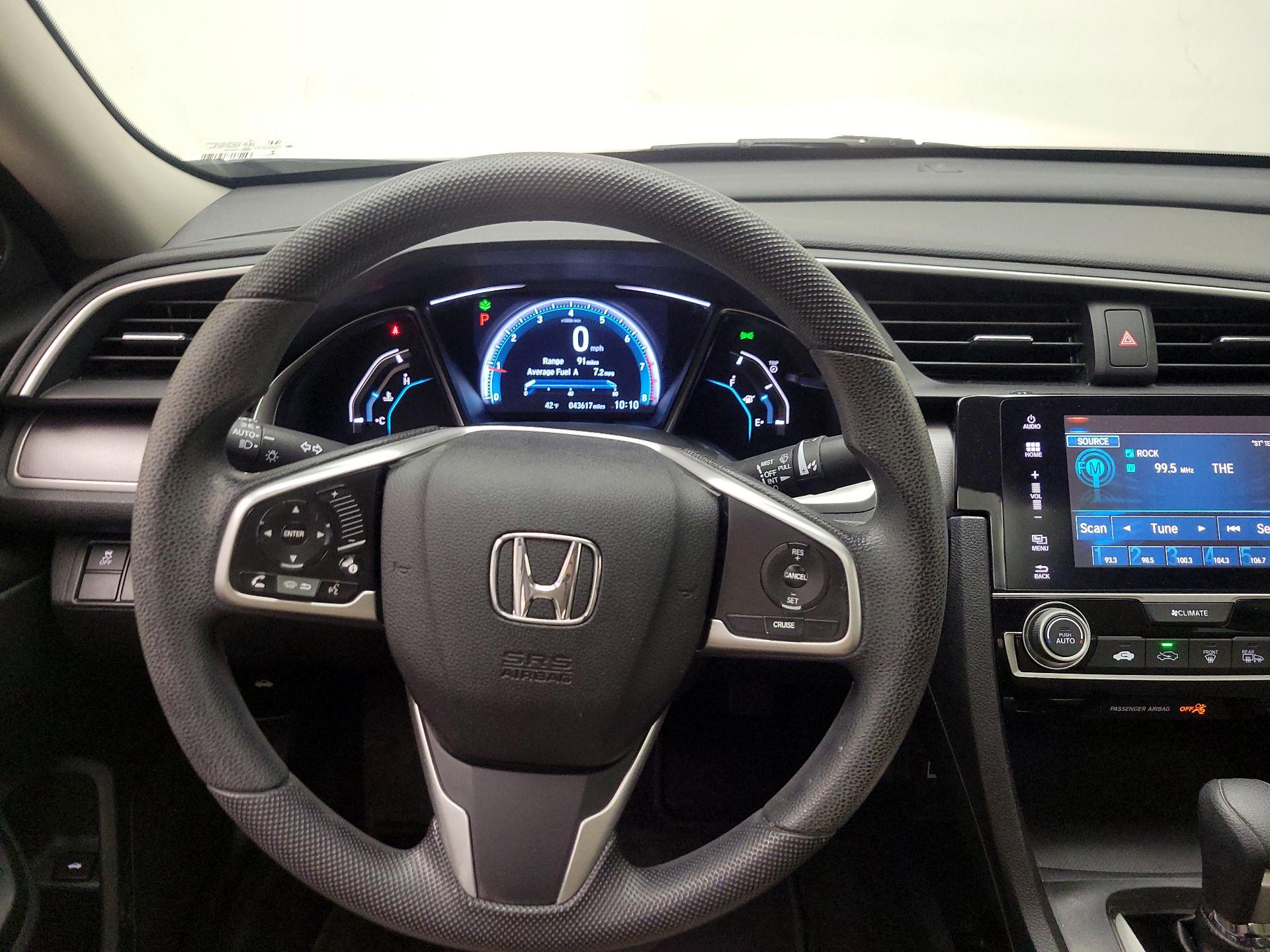 Thumbnail: 2016 Honda Civic - 10