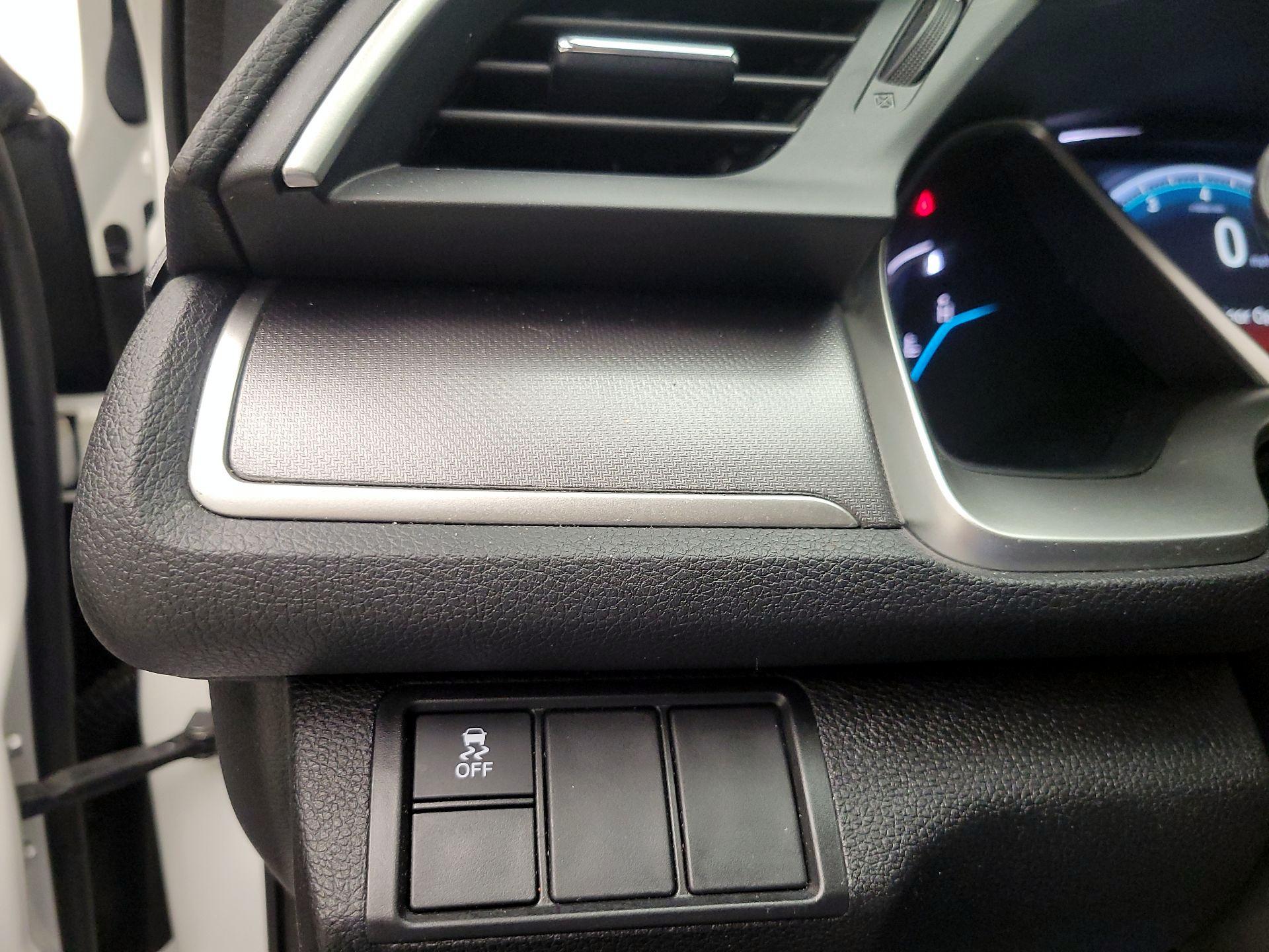 Thumbnail: 2016 Honda Civic - 13