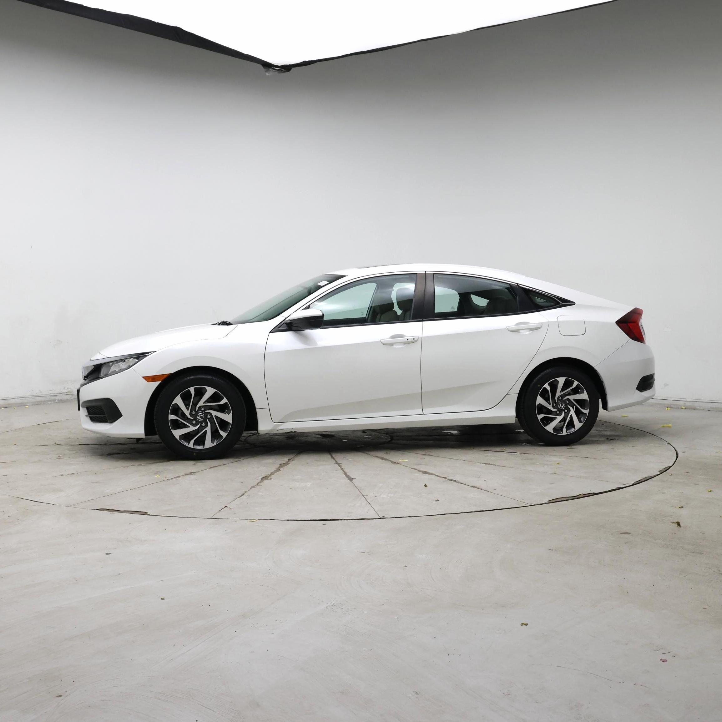 Thumbnail: 2016 Honda Civic - 3