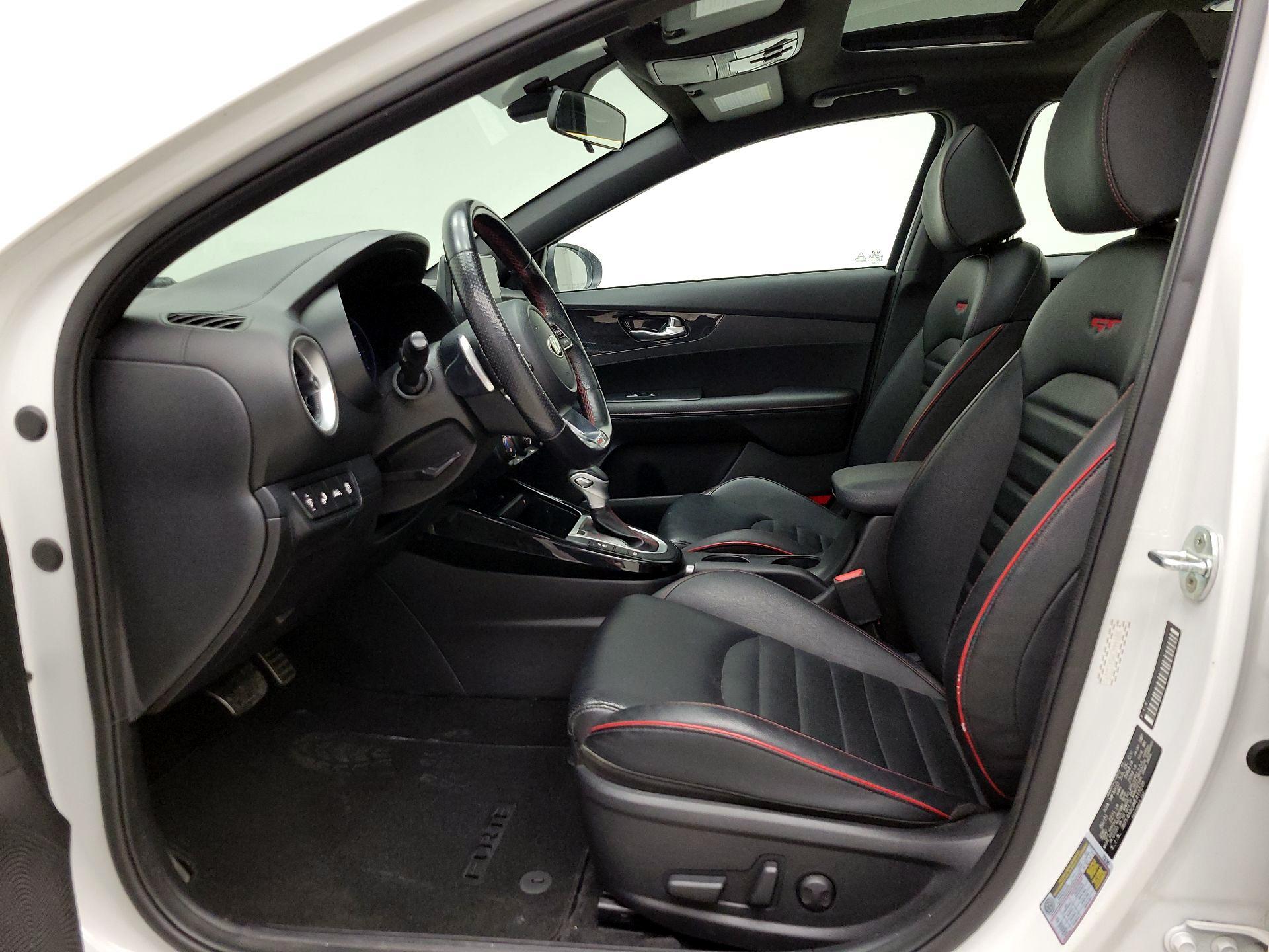 Thumbnail: 2021 Kia Forte - 11