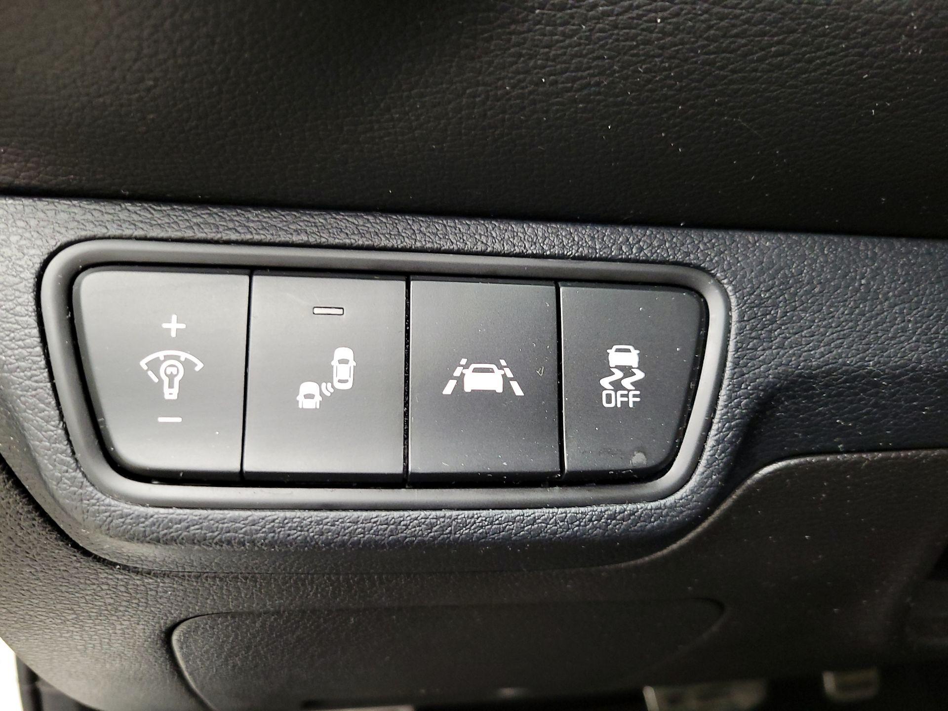 Thumbnail: 2021 Kia Forte - 13