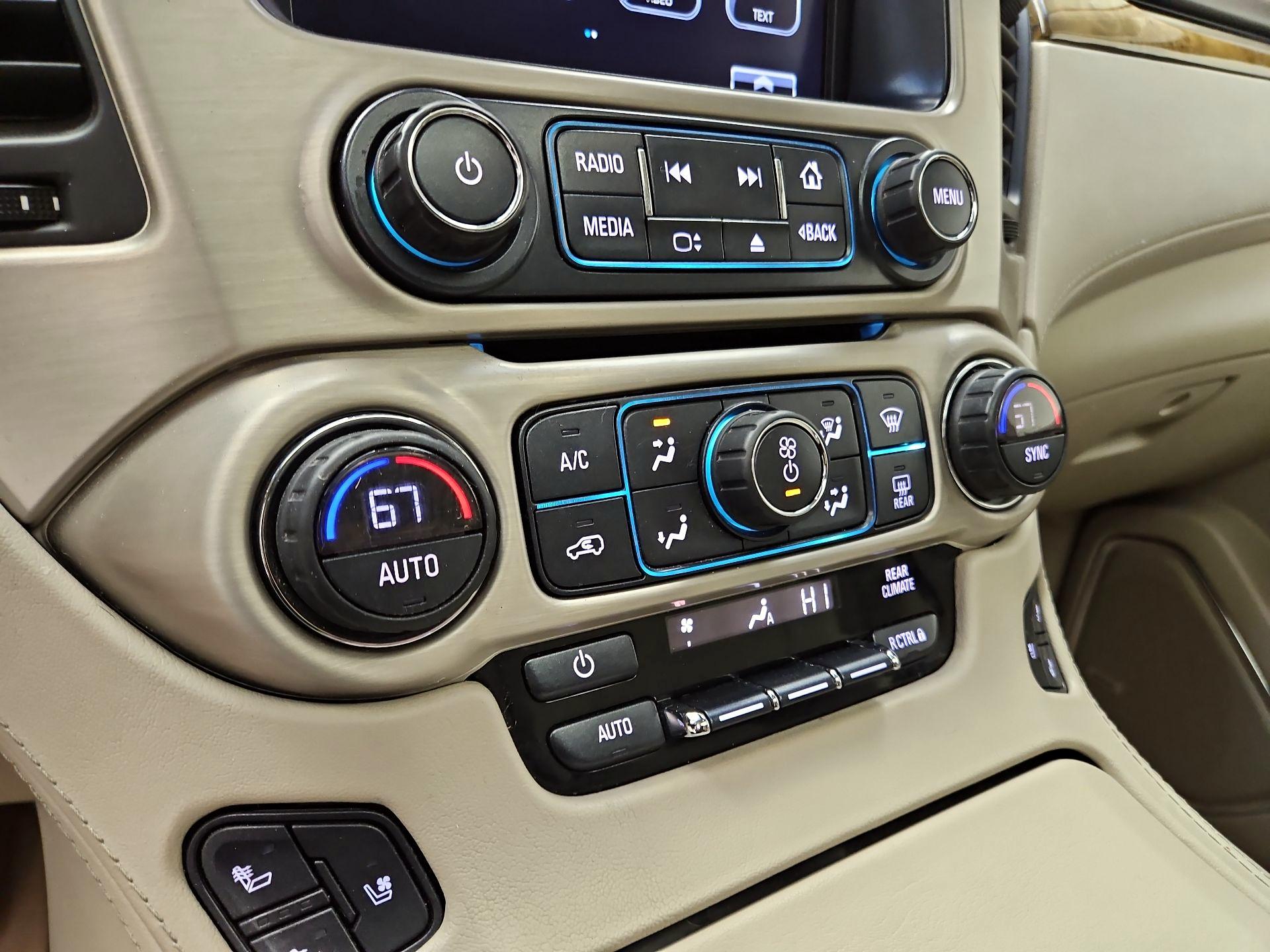Thumbnail: 2017 GMC Yukon - 17