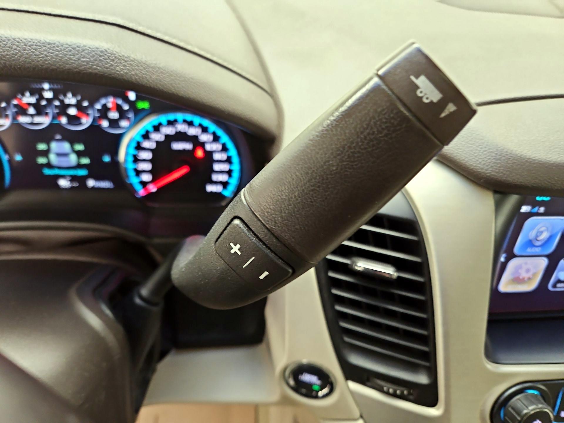 Thumbnail: 2017 GMC Yukon - 18