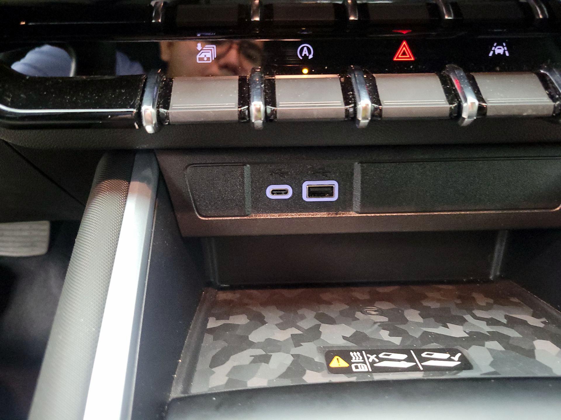 Thumbnail: 2025 Chevrolet Colorado - 19