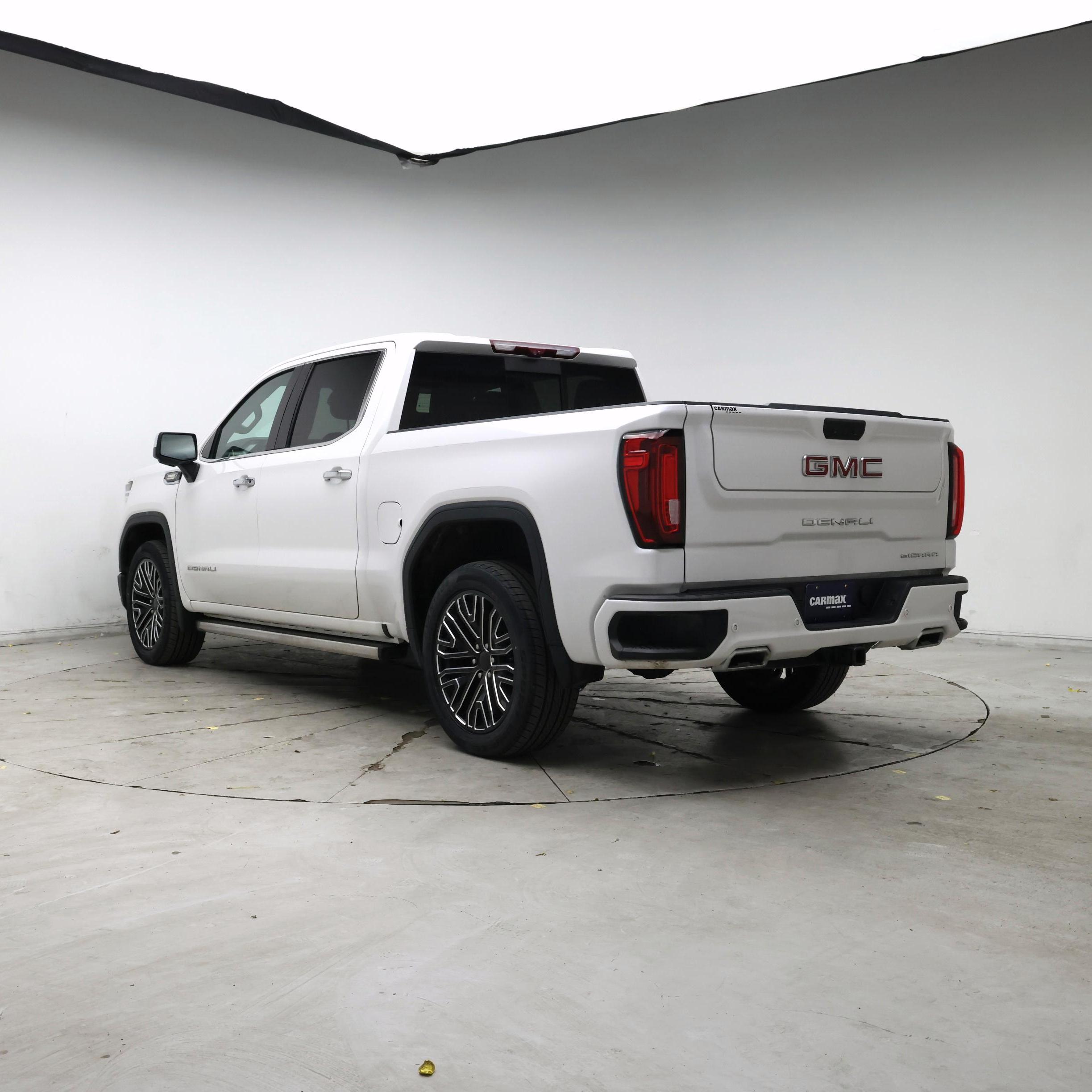 Thumbnail: 2022 GMC Sierra 1500 - 2