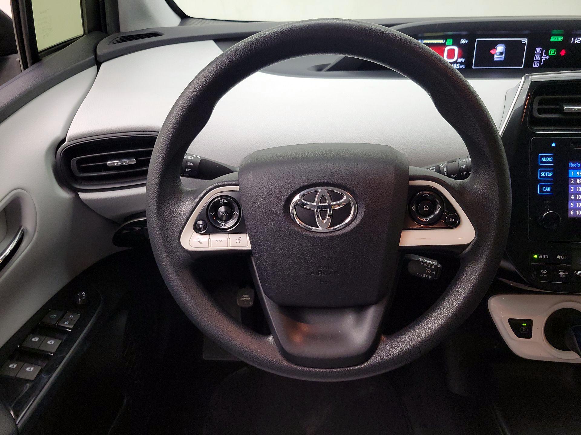 Thumbnail: 2016 Toyota Prius - 10