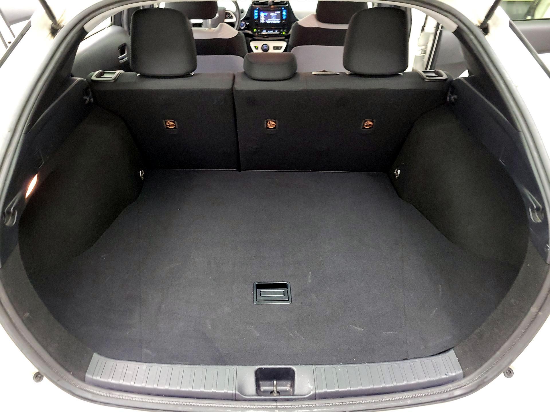 Thumbnail: 2016 Toyota Prius - 20