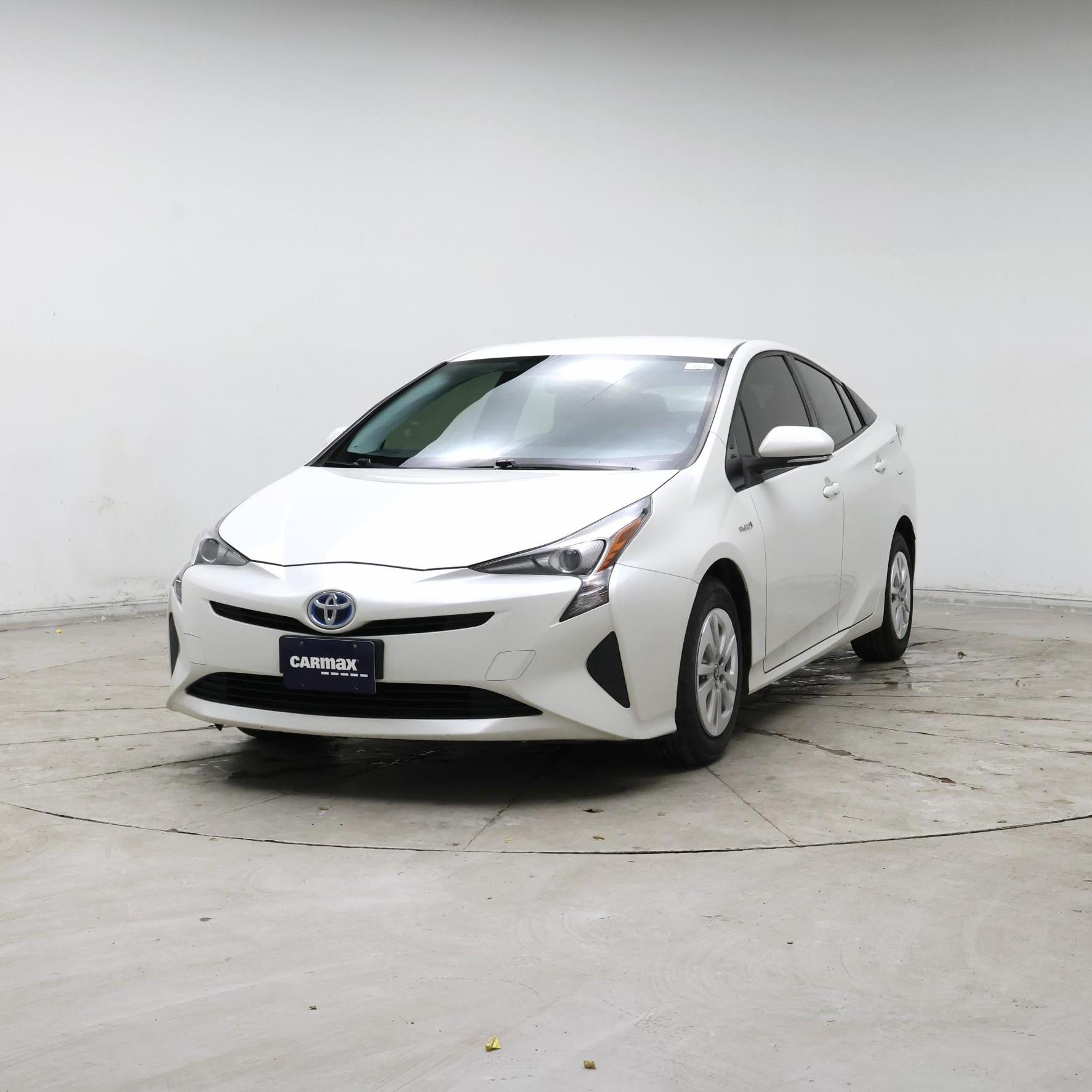Thumbnail: 2016 Toyota Prius - 4