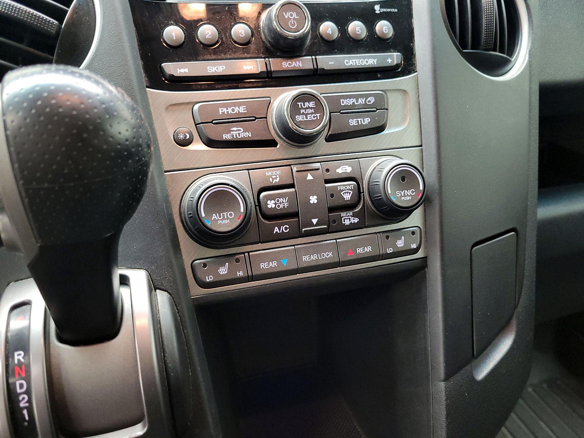 Thumbnail: 2015 Honda Pilot - 16