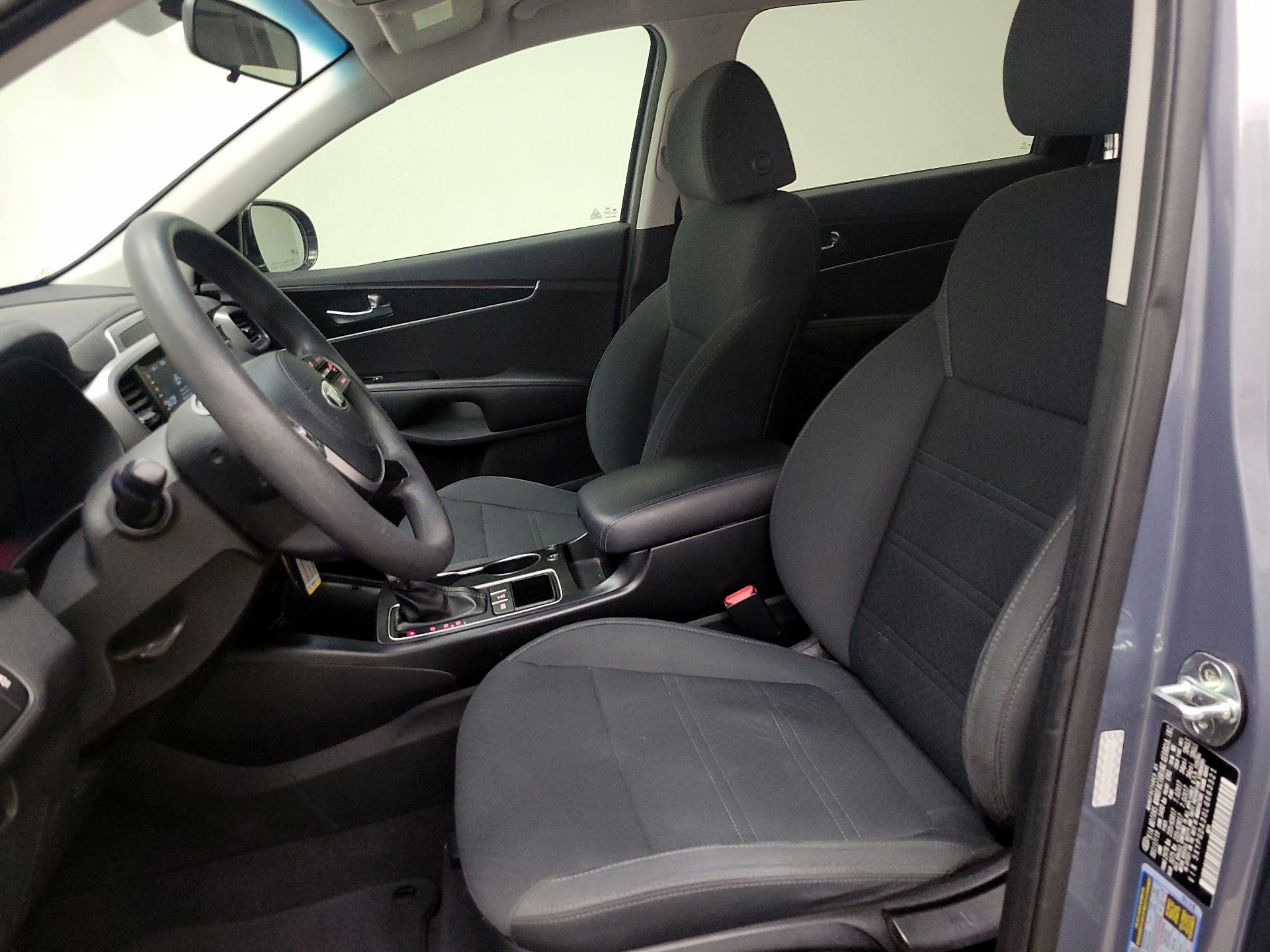 Thumbnail: 2020 Kia Sorento - 11