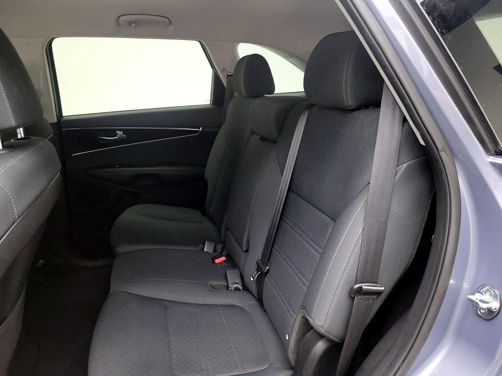 Thumbnail: 2020 Kia Sorento - 19