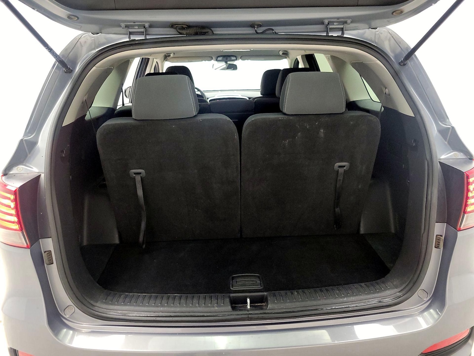 2020 Kia Sorento LX - Photo 22