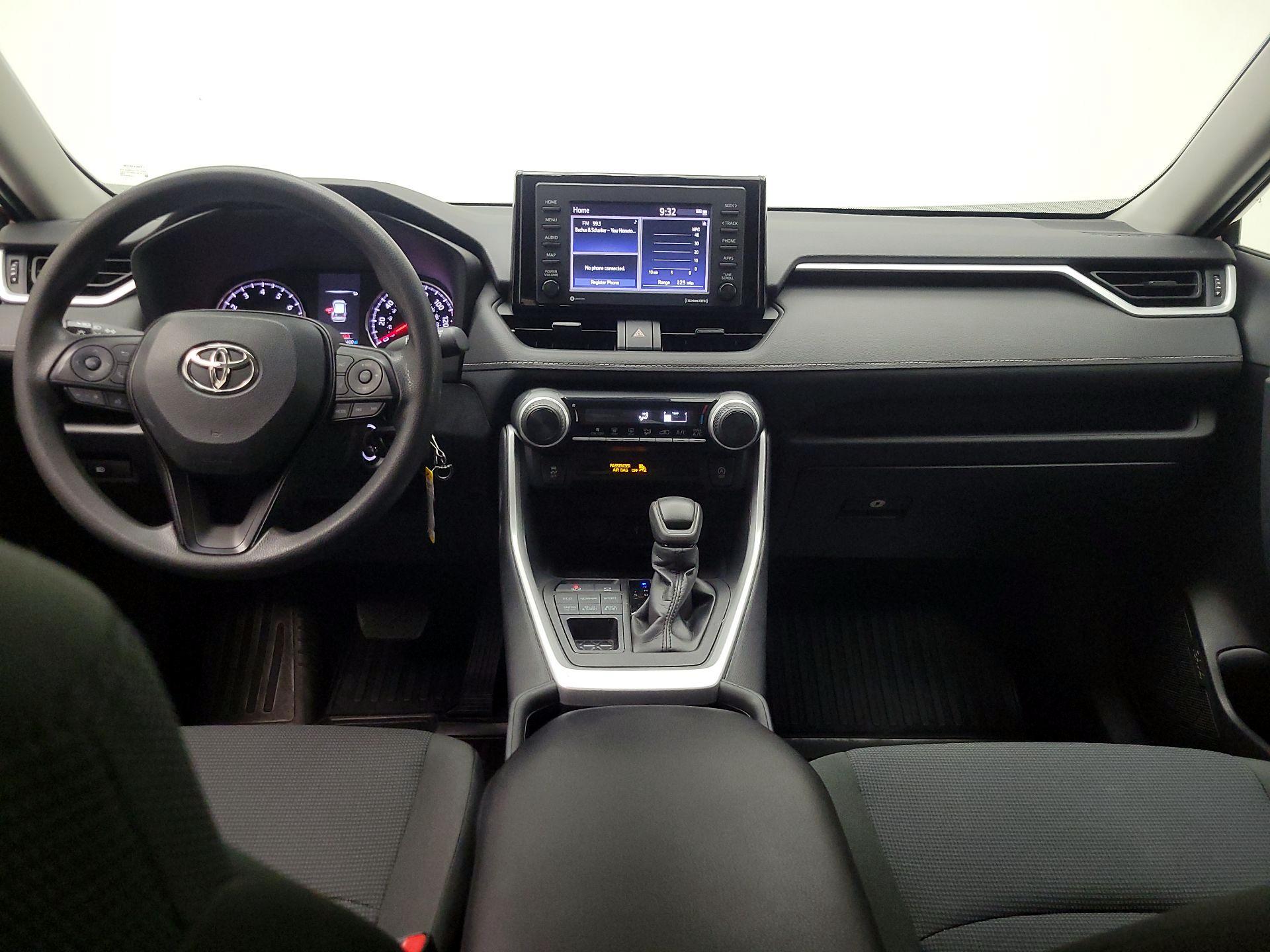 Thumbnail: 2022 Toyota RAV4 - 9