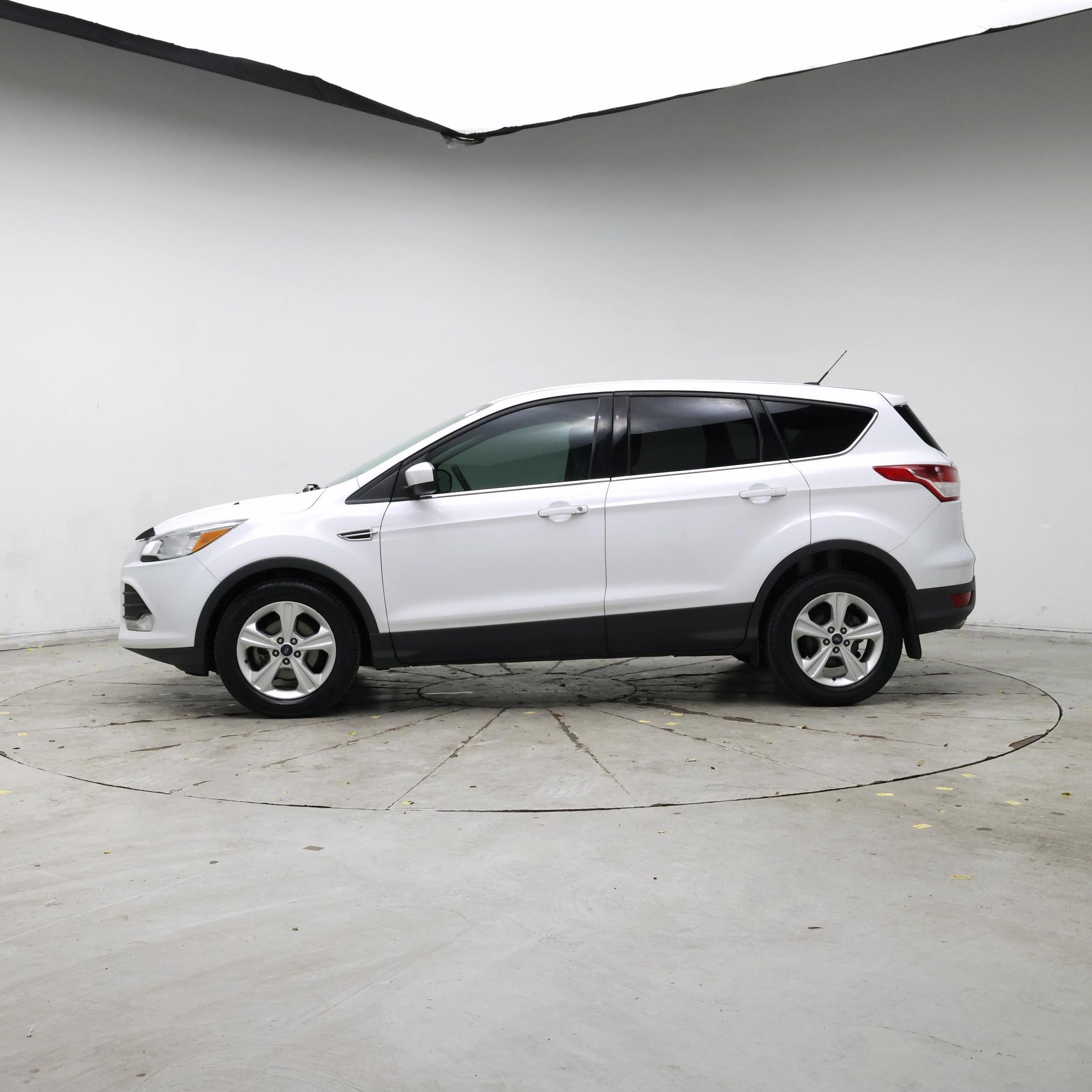 Thumbnail: 2016 Ford Escape - 3
