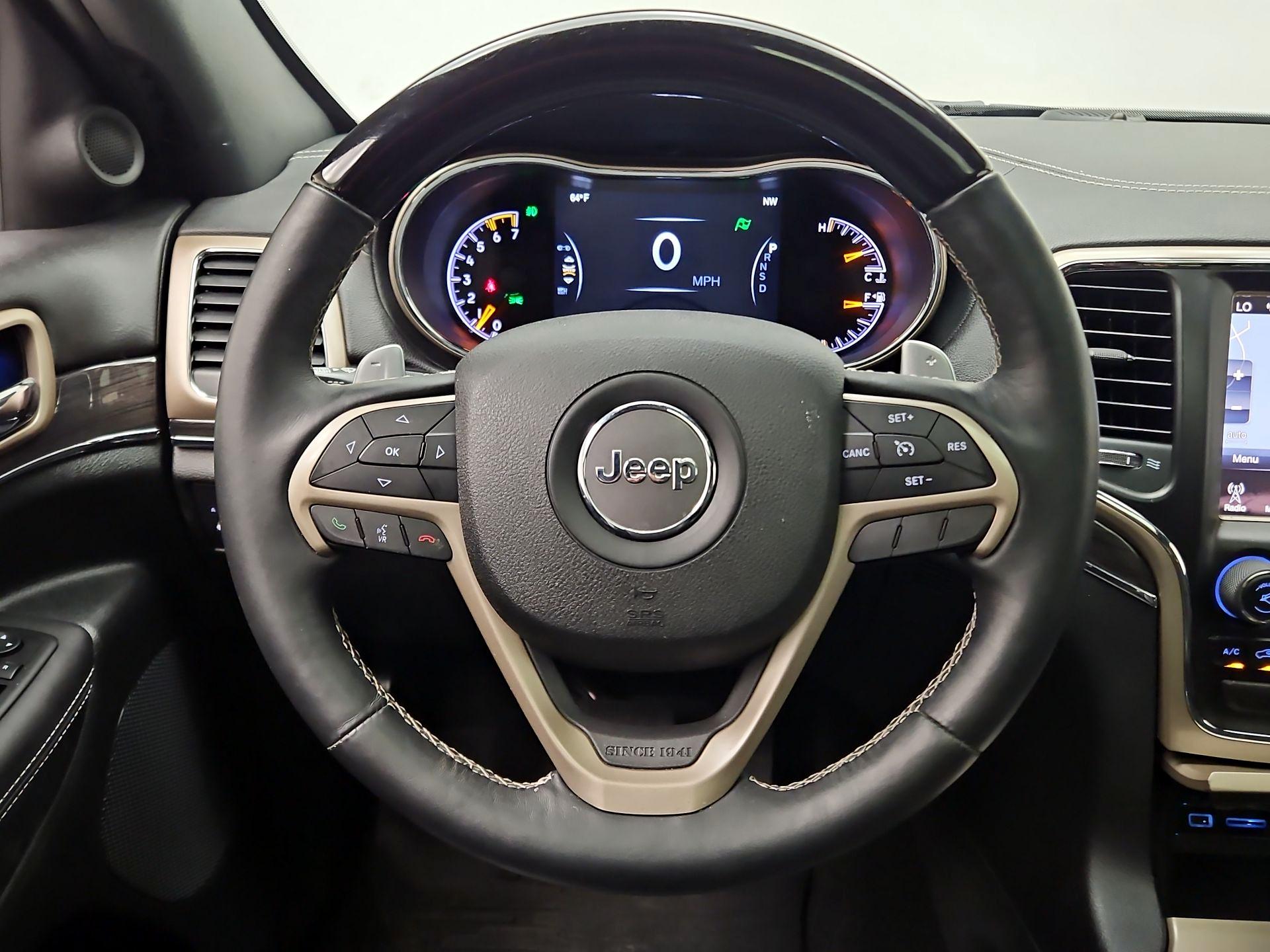 Thumbnail: 2015 Jeep Grand Cherokee - 10