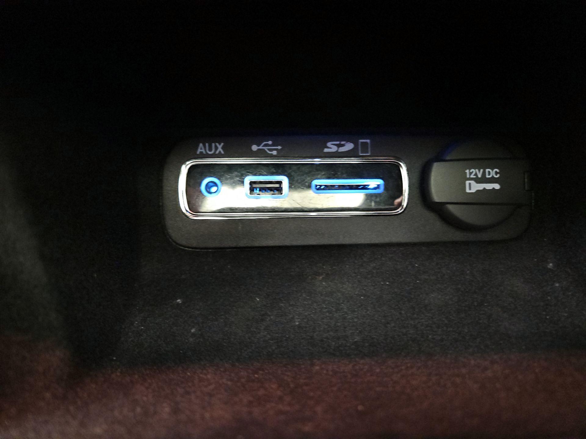 Thumbnail: 2015 Jeep Grand Cherokee - 19