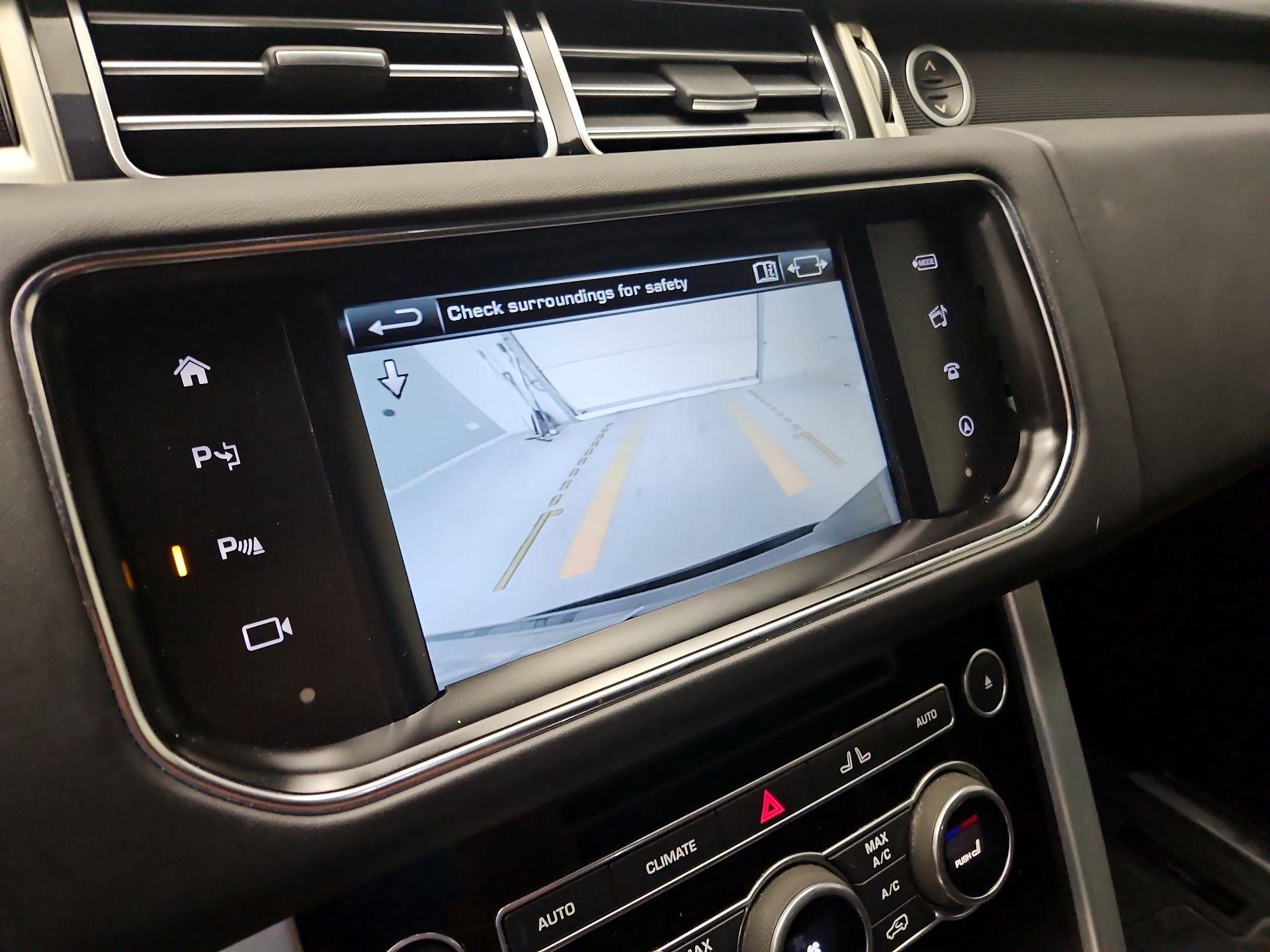 Thumbnail: 2016 Land Rover Range Rover - 15