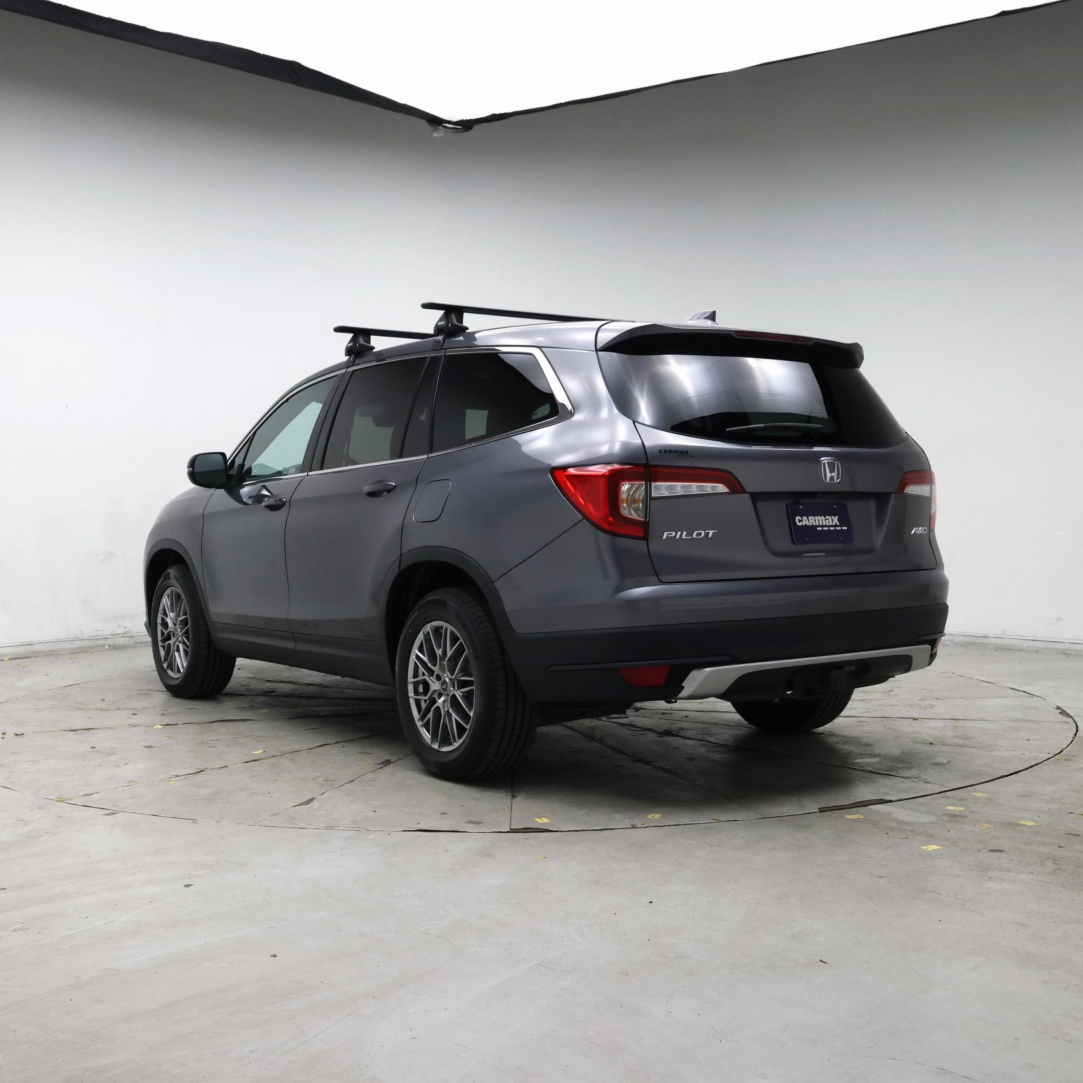 Thumbnail: 2019 Honda Pilot - 2