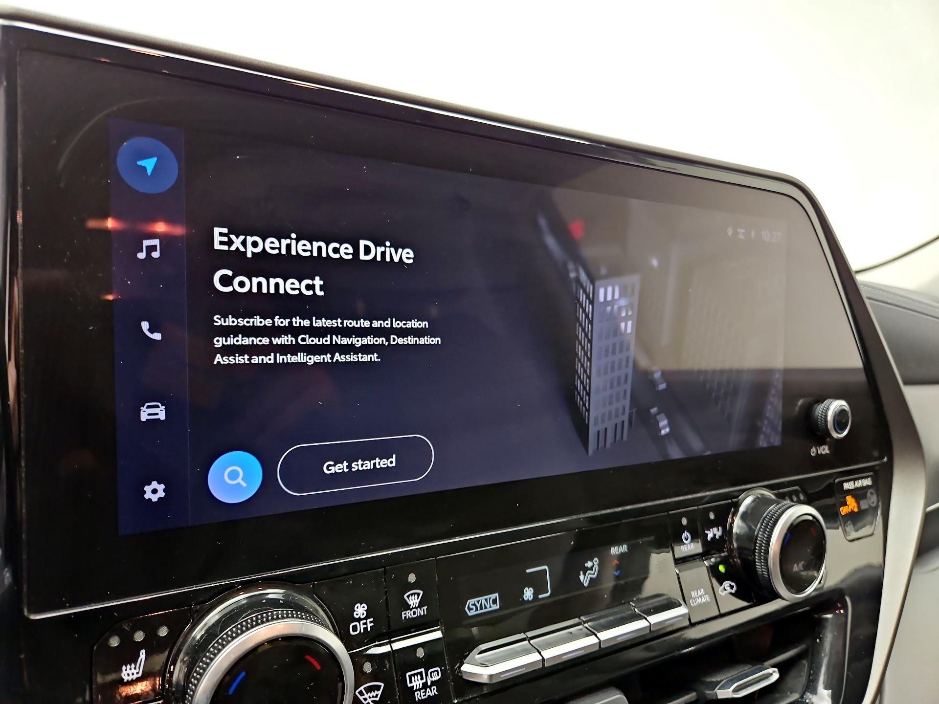 Thumbnail: 2023 Toyota Highlander - 14