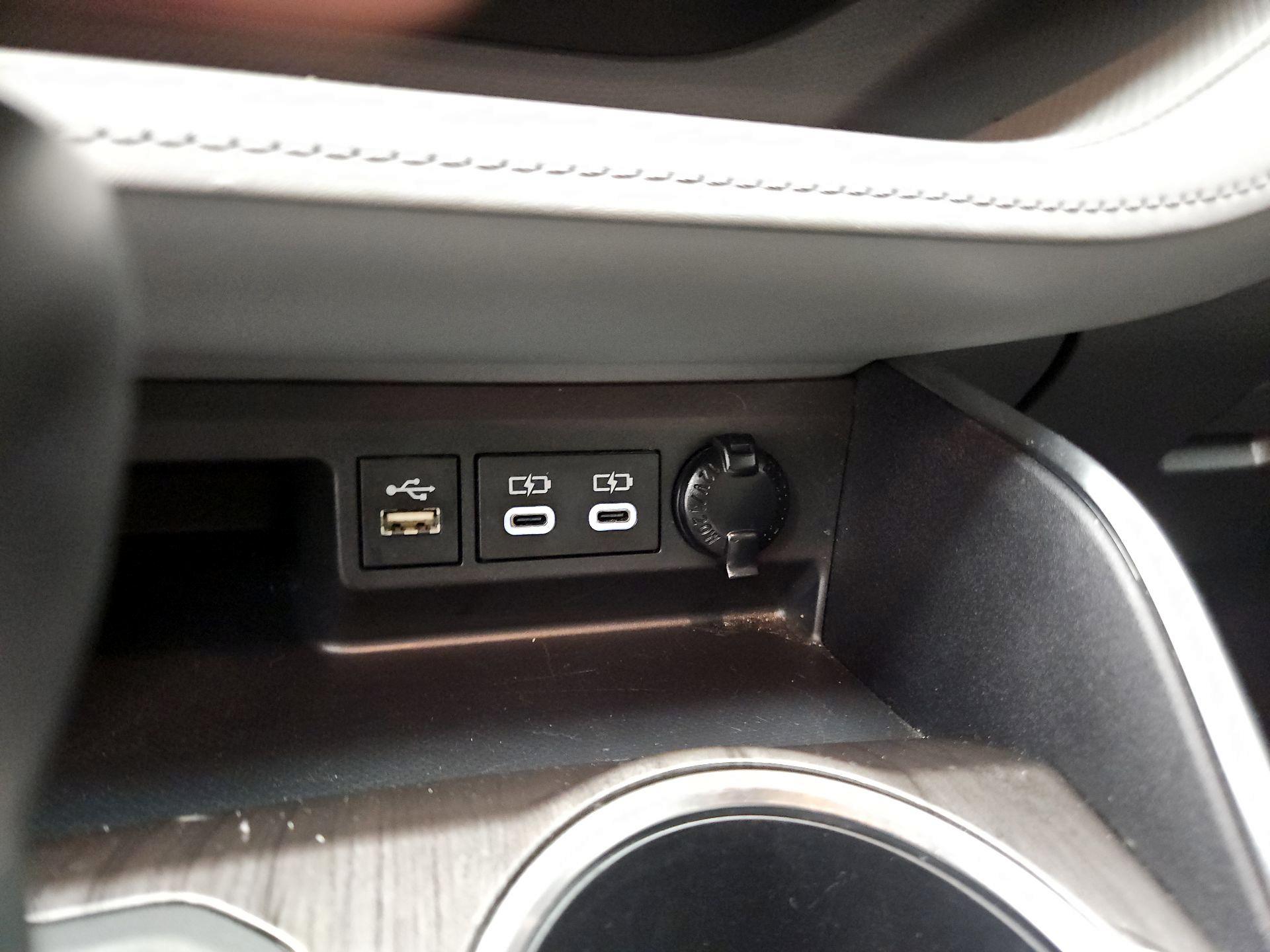 Thumbnail: 2023 Toyota Highlander - 19