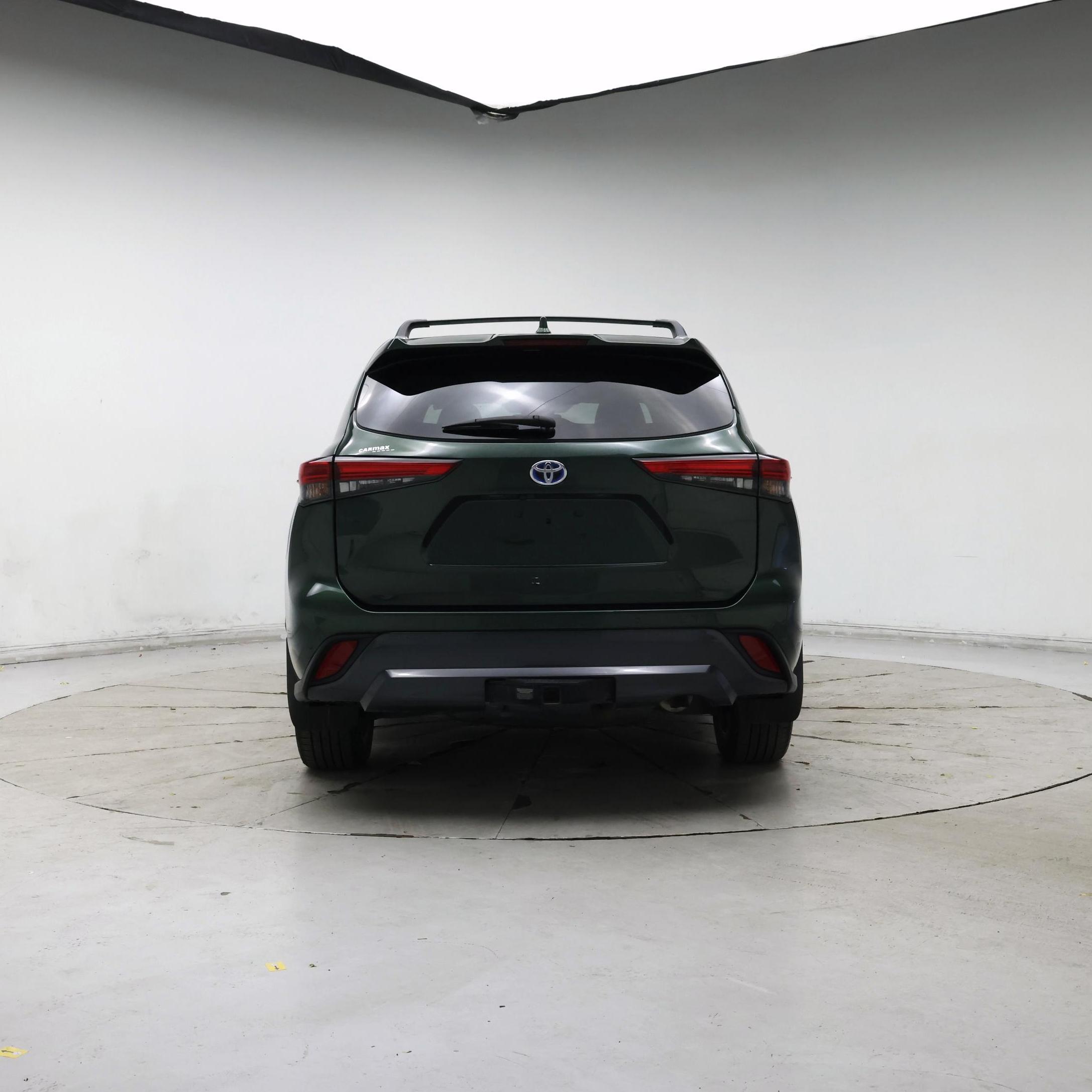 Thumbnail: 2023 Toyota Highlander - 6