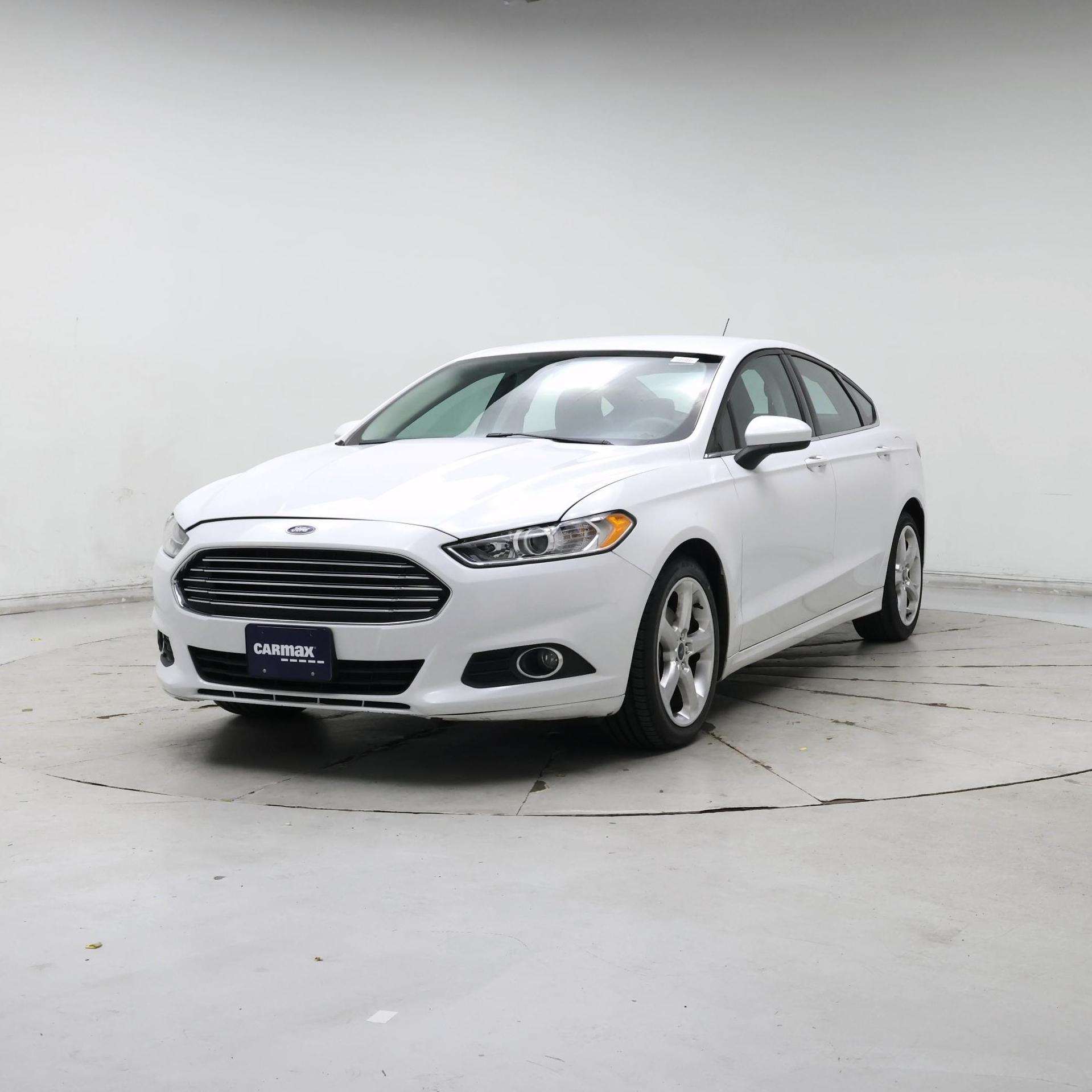 Thumbnail: 2016 Ford Fusion - 4
