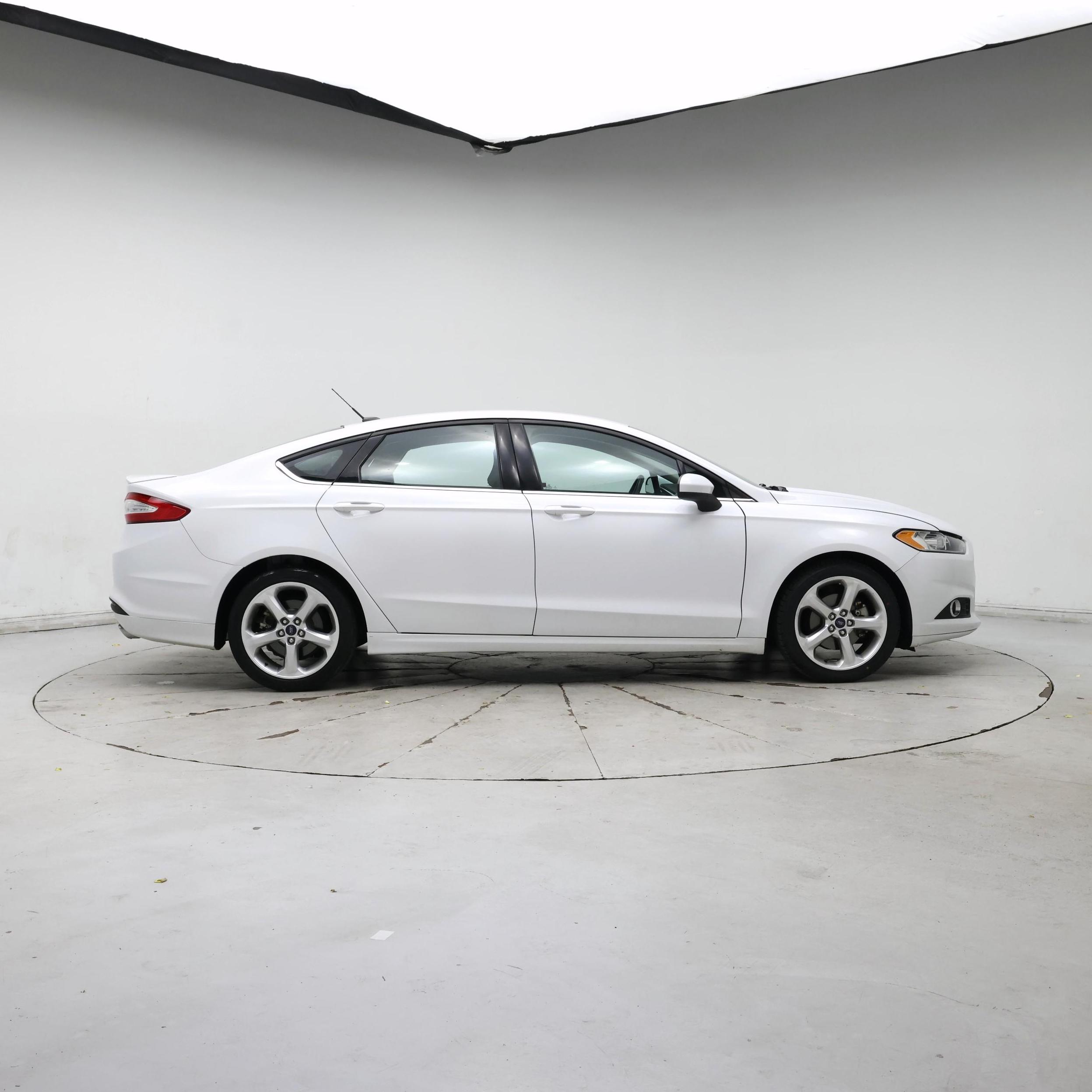 Thumbnail: 2016 Ford Fusion - 7