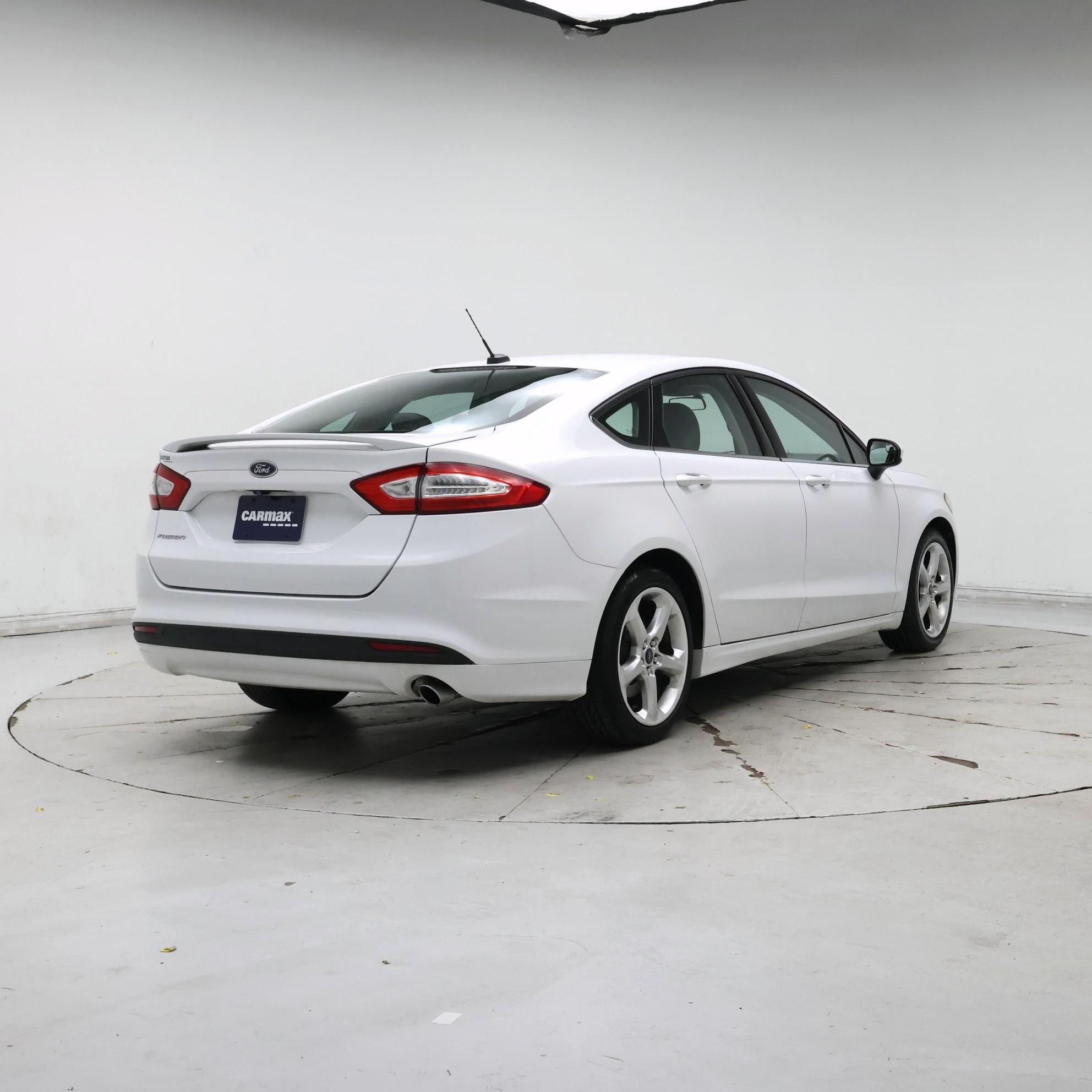 Thumbnail: 2016 Ford Fusion - 8