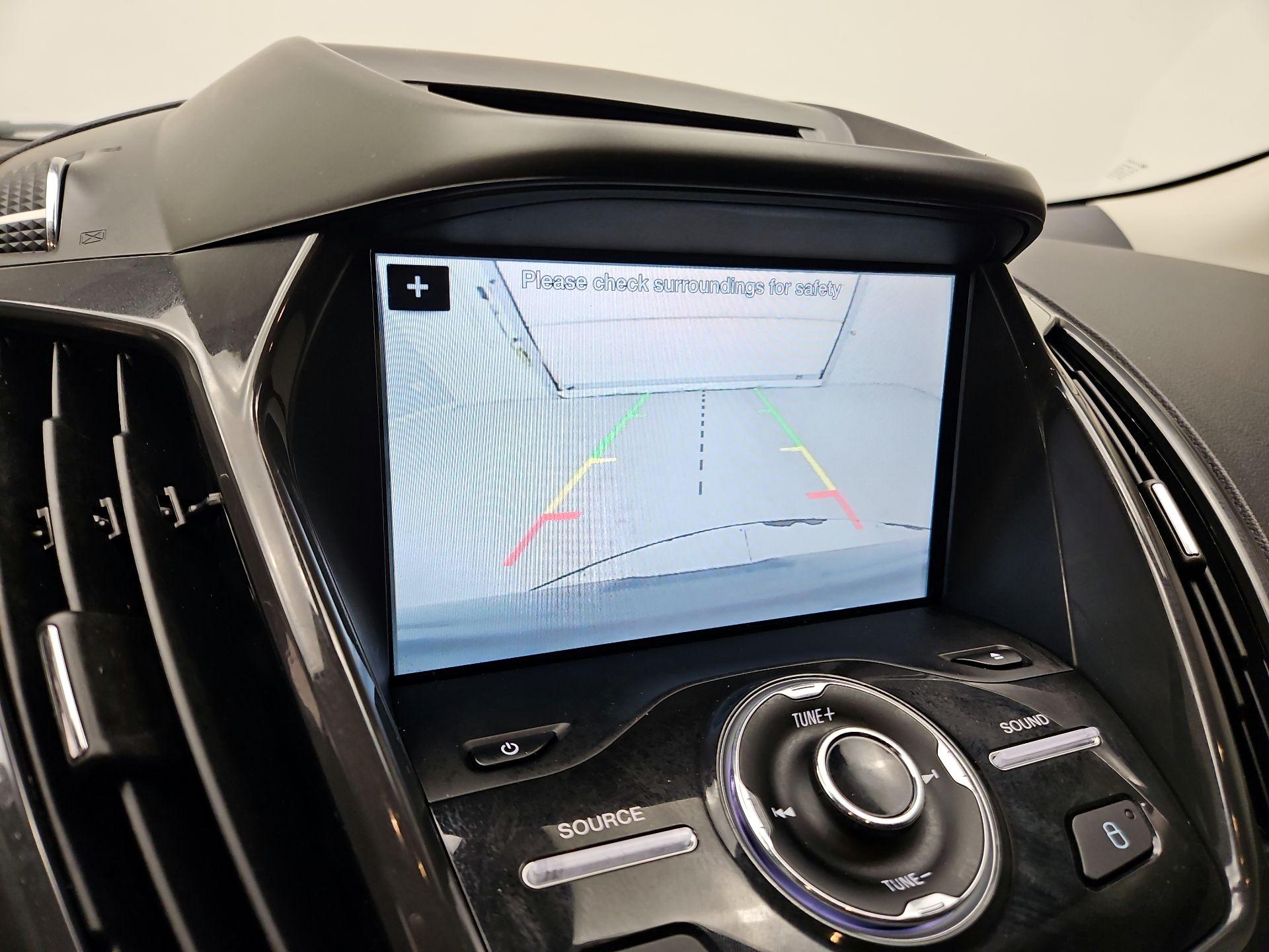 Thumbnail: 2016 Ford Escape - 15