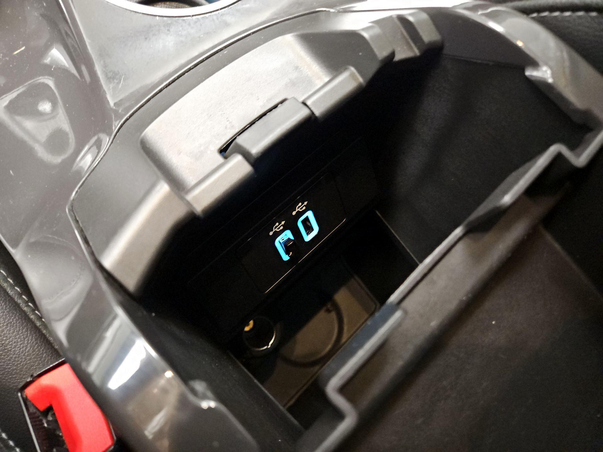 Thumbnail: 2016 Ford Escape - 19