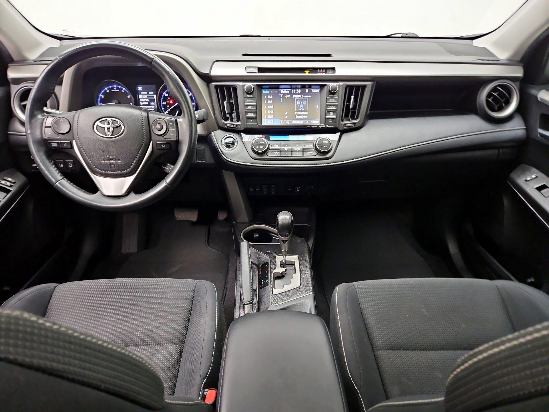 Thumbnail: 2018 Toyota RAV4 - 9