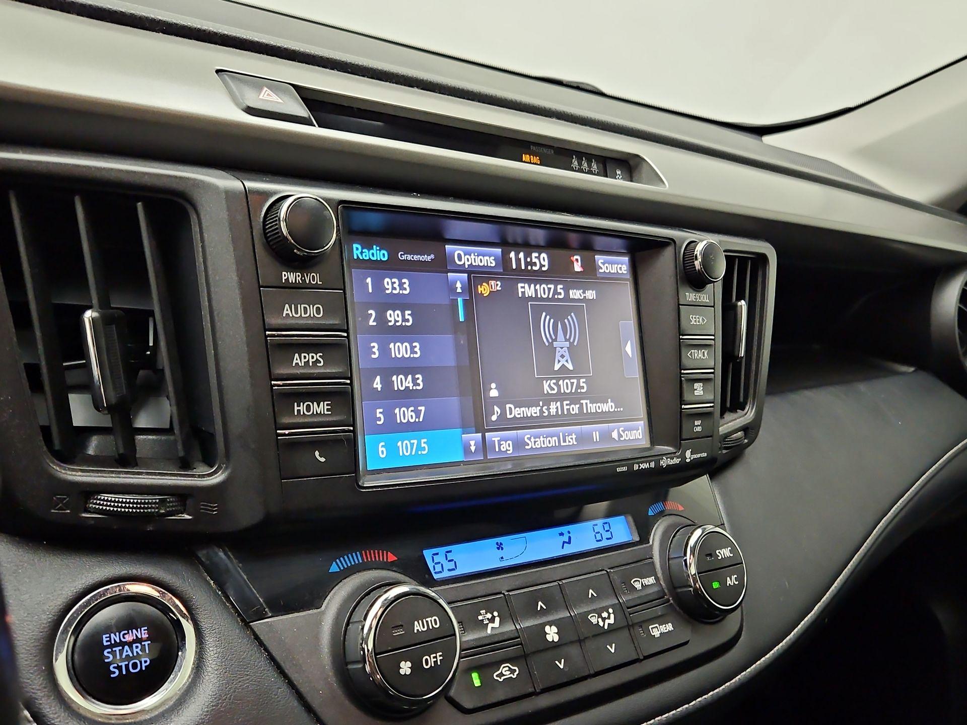 Thumbnail: 2018 Toyota RAV4 - 15