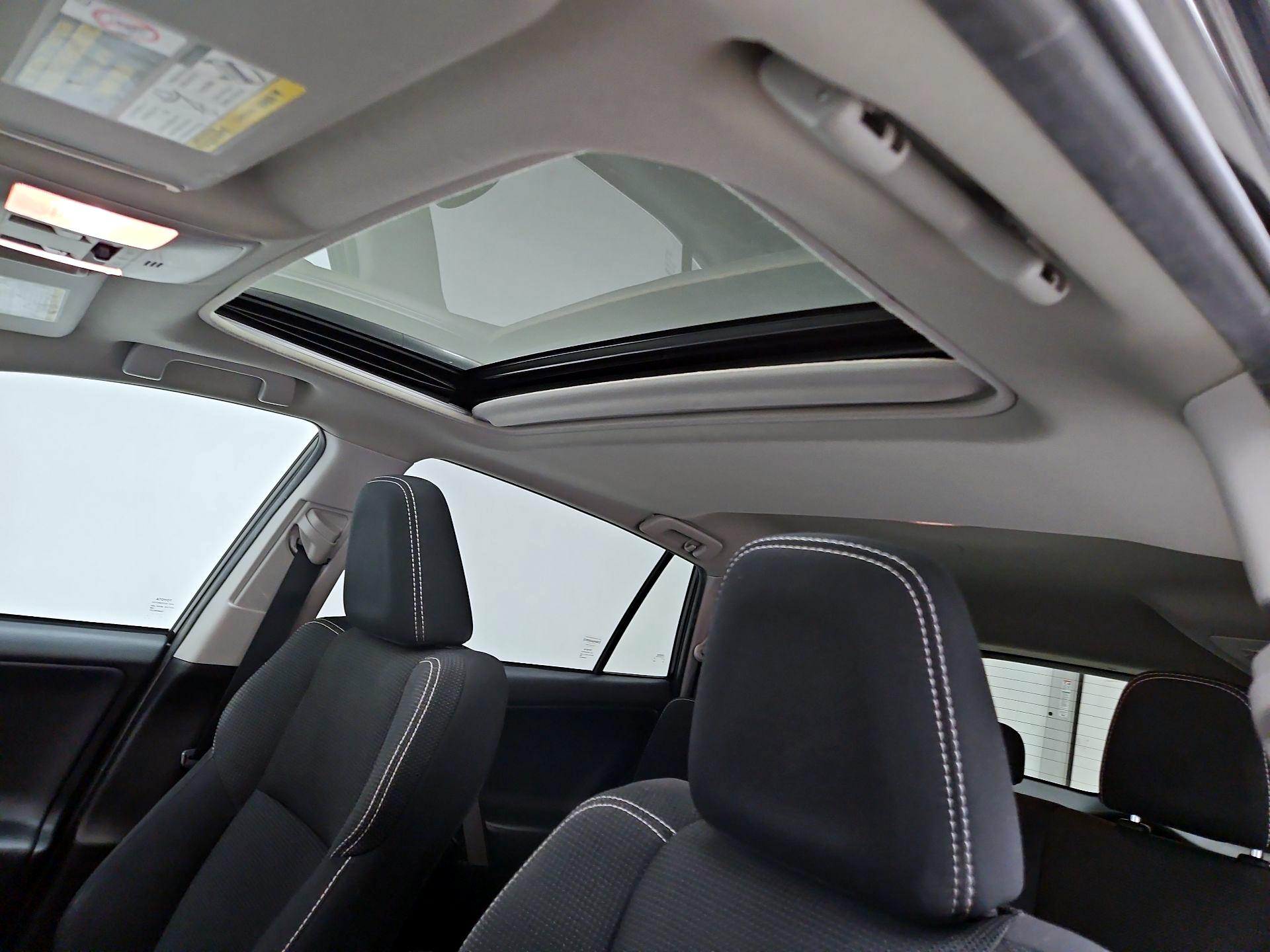 Thumbnail: 2018 Toyota RAV4 - 19