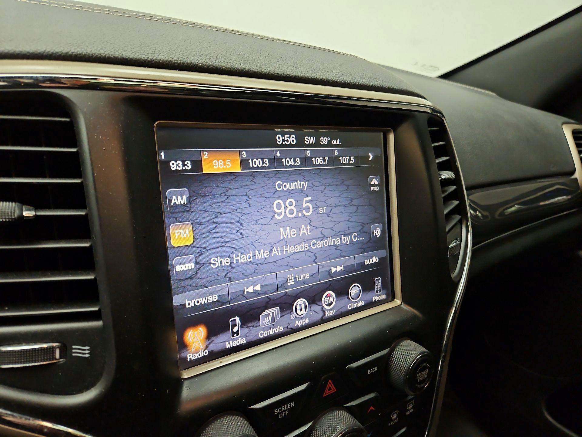 Thumbnail: 2015 Jeep Grand Cherokee - 16