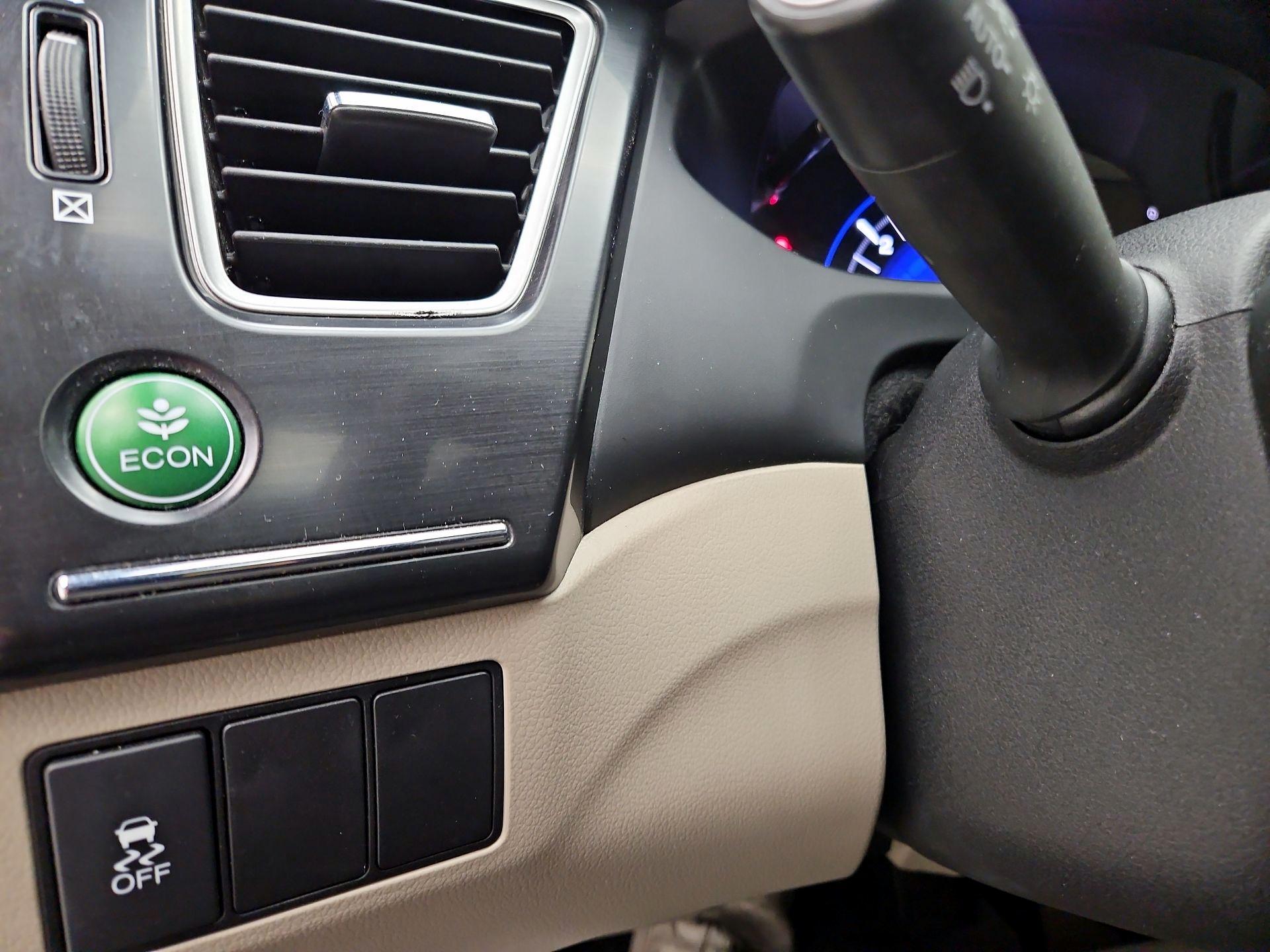 Thumbnail: 2015 Honda Civic - 13