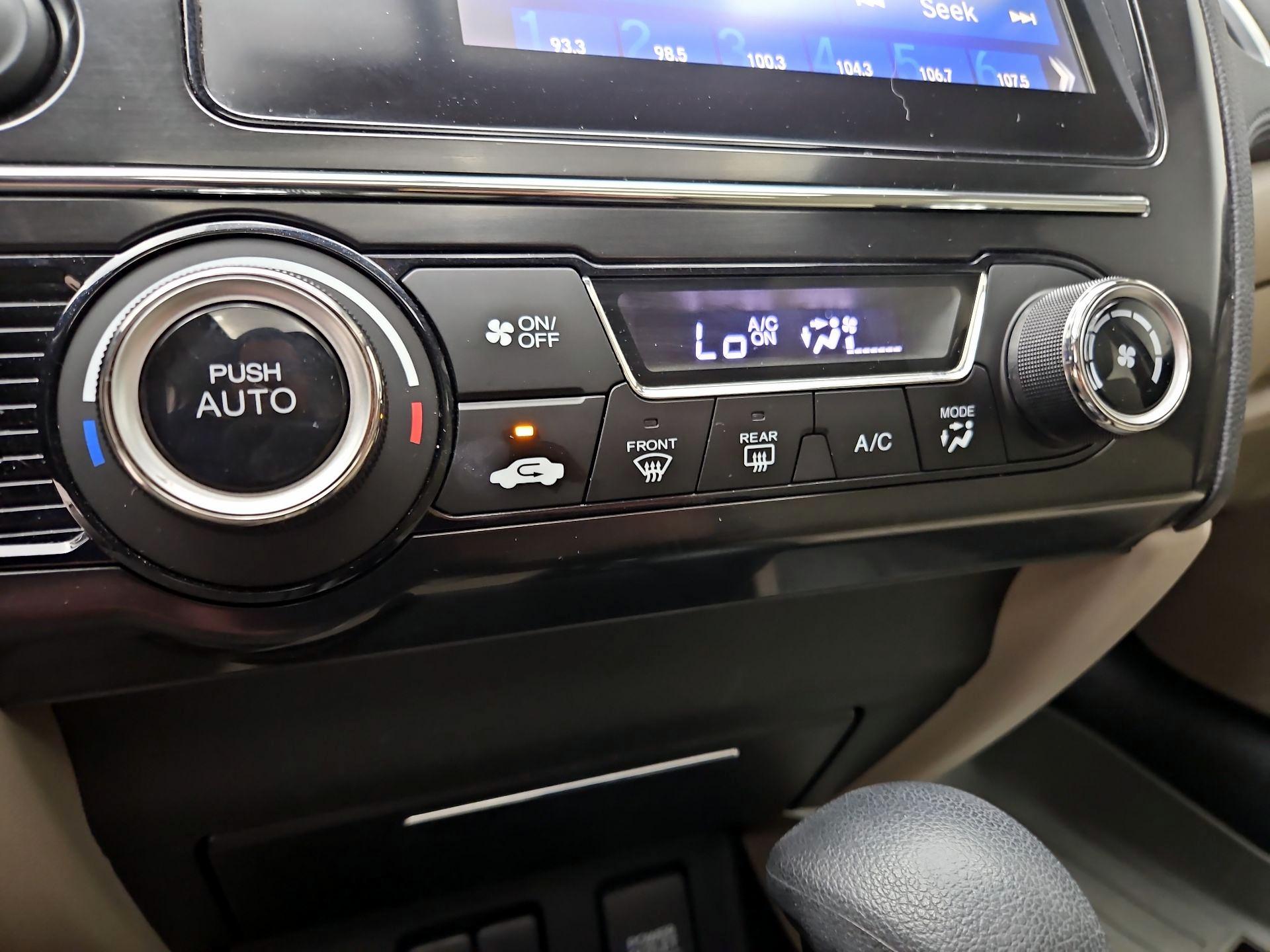 Thumbnail: 2015 Honda Civic - 16