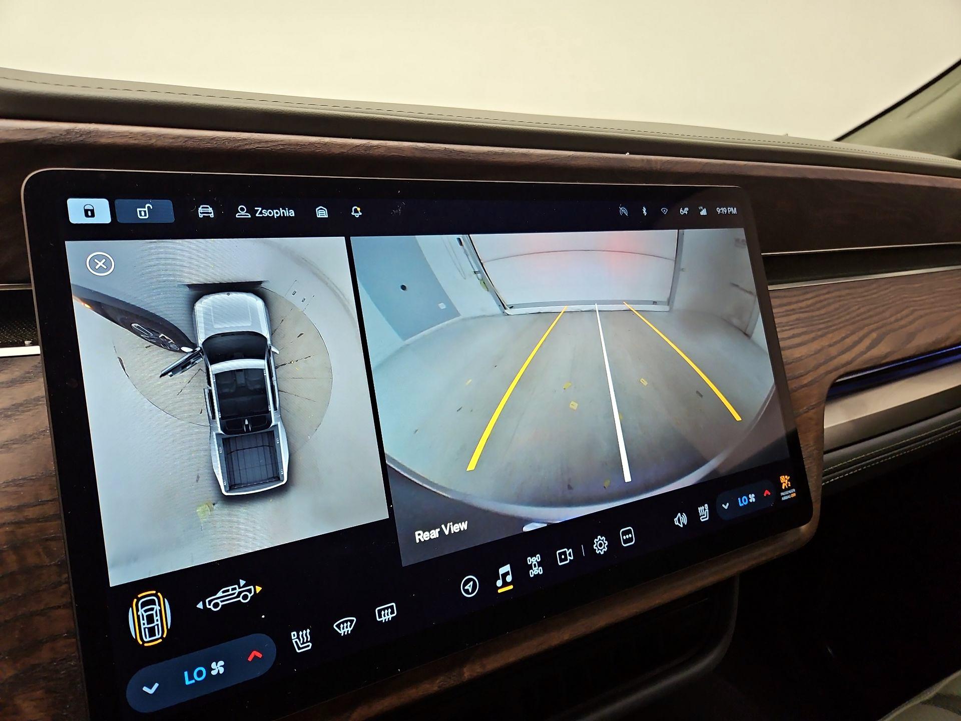 Thumbnail: 2023 Rivian R1T - 13